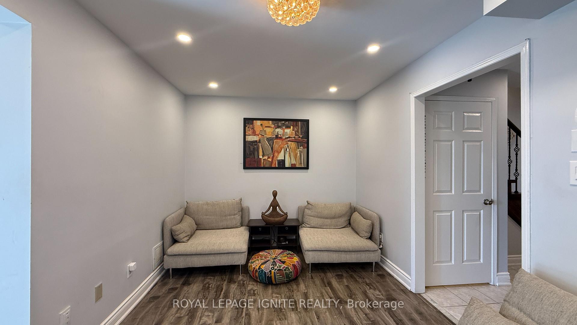 Photo 4 of 3064 Turbine Crescent, Mississauga, Churchill Meadows — HOMEH