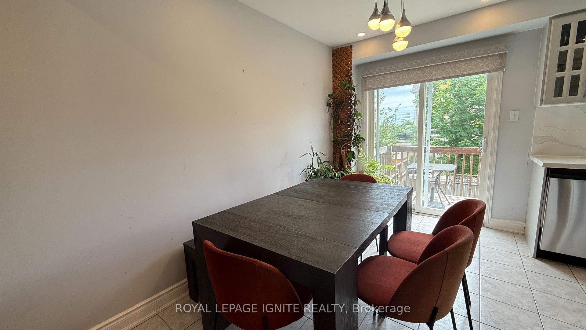 Photo 10 of 3064 Turbine Crescent, Mississauga, Churchill Meadows — HOMEH