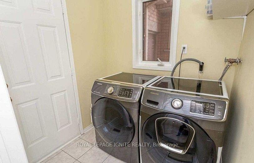 Photo 19 of 3064 Turbine Crescent, Mississauga, Churchill Meadows — HOMEH