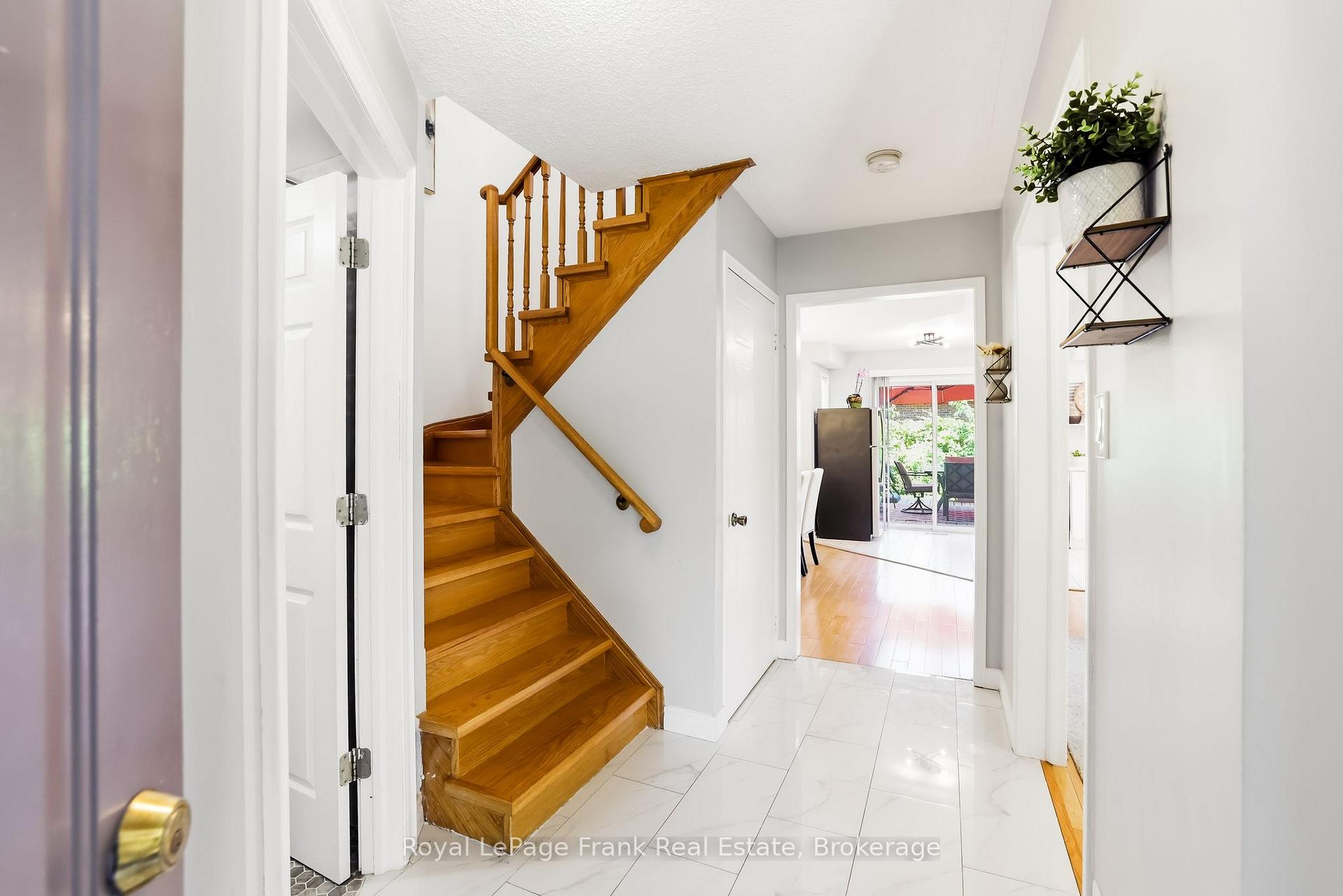 Photo 6 of 112 Oke Road, Clarington, Courtice — HOMEH