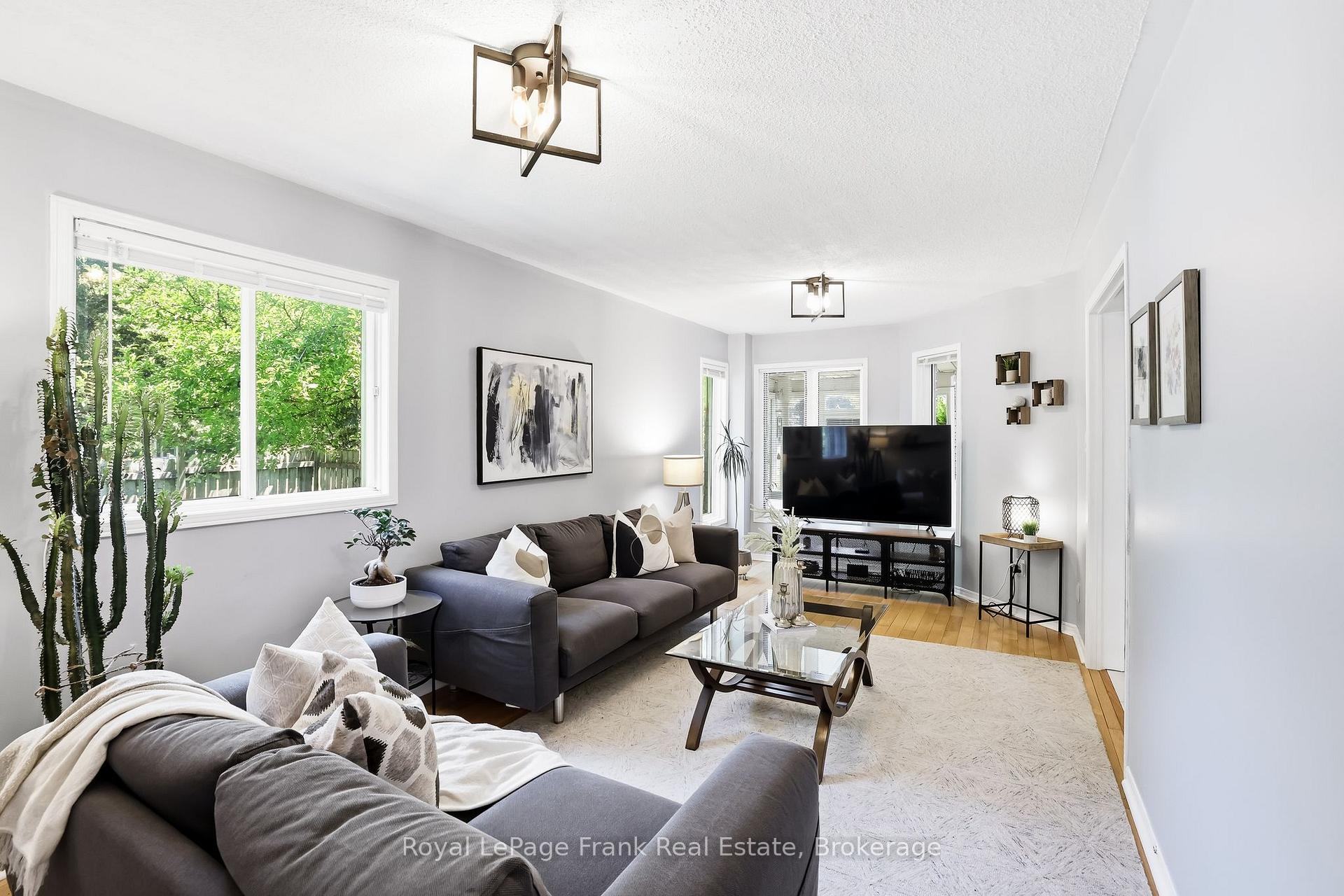 Photo 8 of 112 Oke Road, Clarington, Courtice — HOMEH