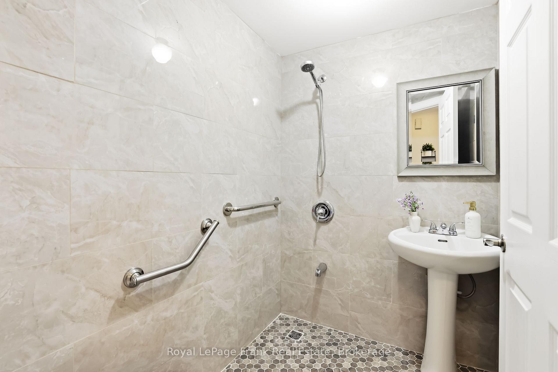 Photo 18 of 112 Oke Road, Clarington, Courtice — HOMEH