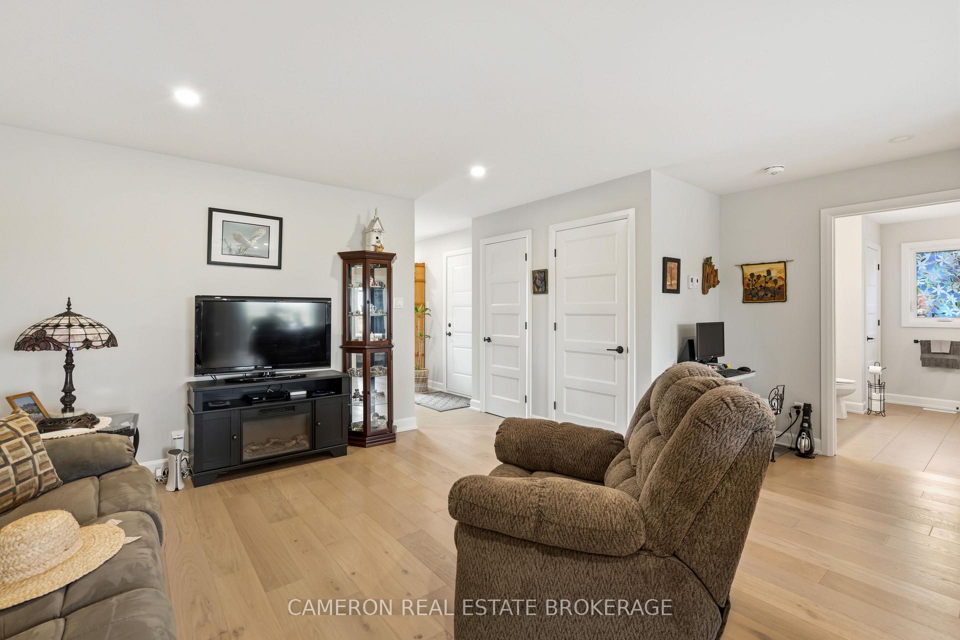 Photo 5 of 766 Walton Street, Cornwall, Cornwall — HOMEH