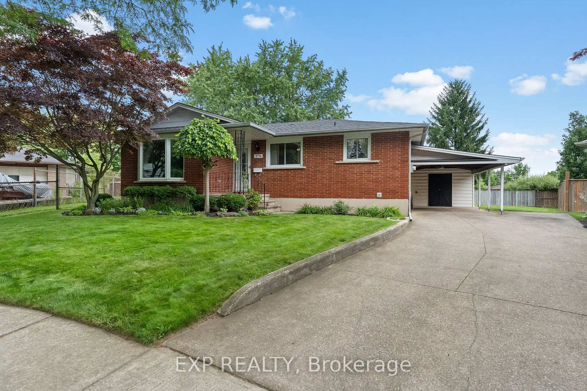 Photo 1 of 3776 Panama Court, Niagara Falls, Church's Lane — HOMEH