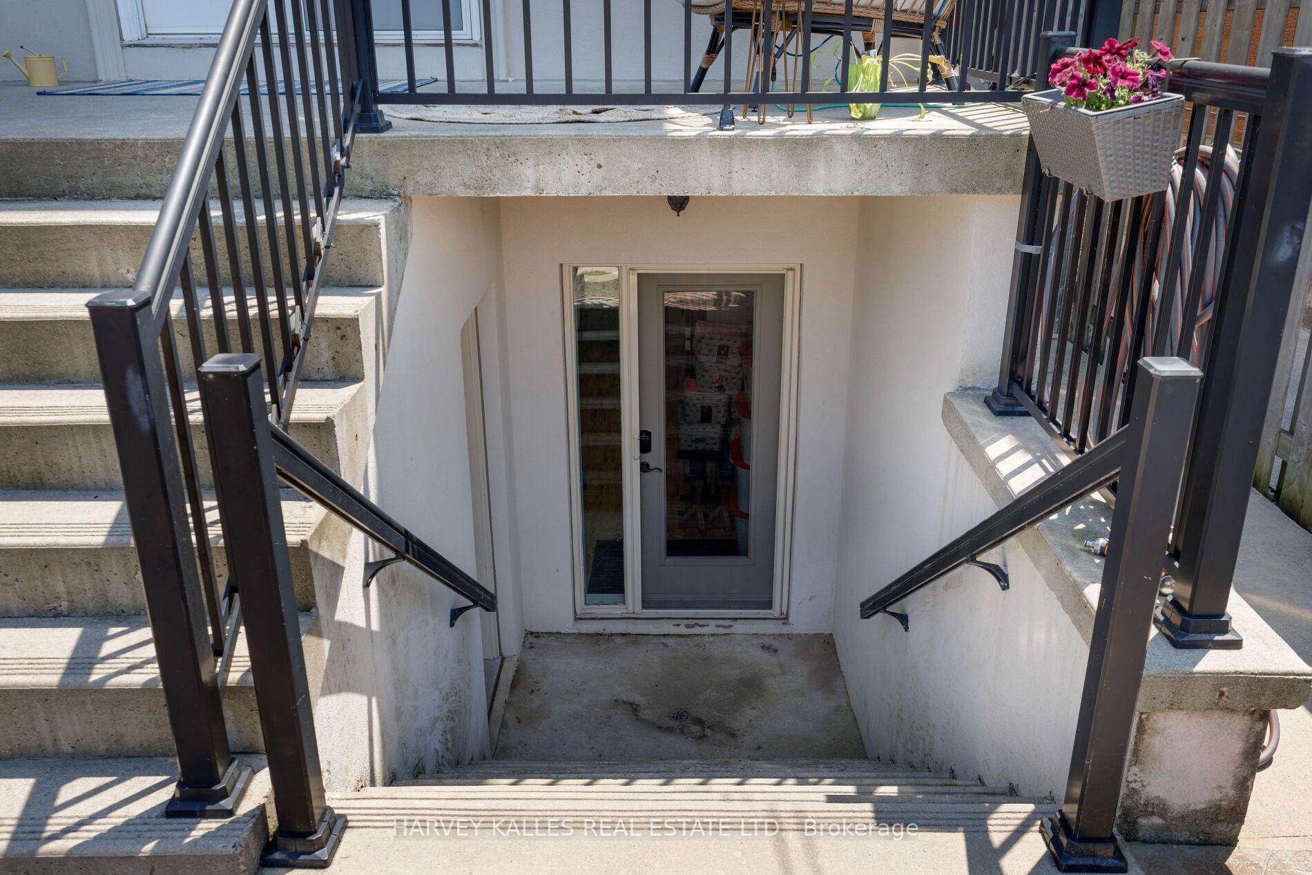 Photo 30 of 20A Owen Drive, Etobicoke, Alderwood — HOMEH