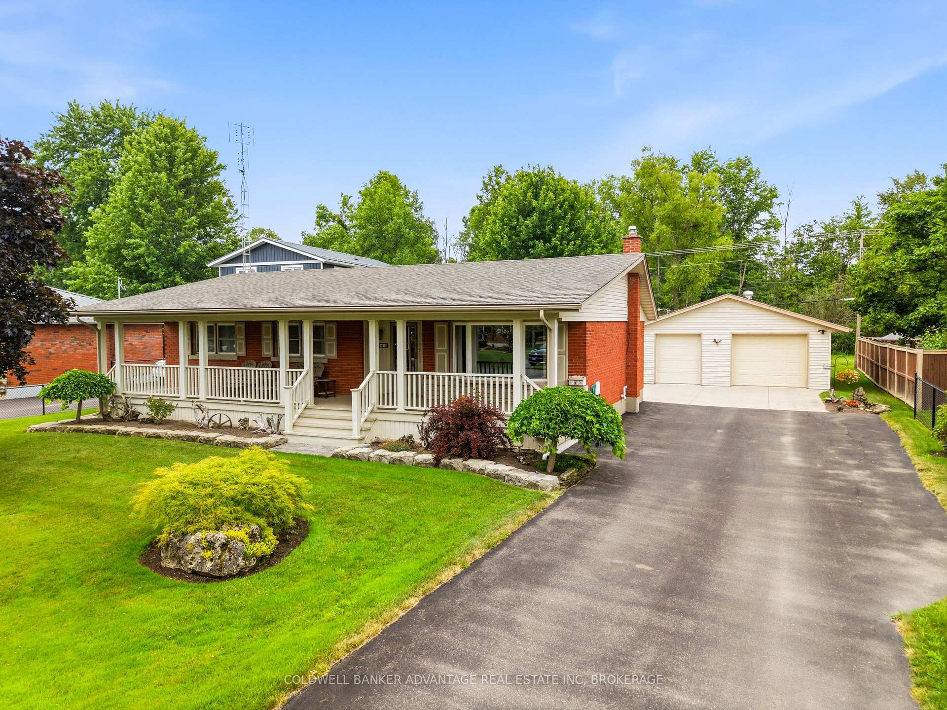 Photo 2 of 85 James Street, Welland, Dain City — HOMEH