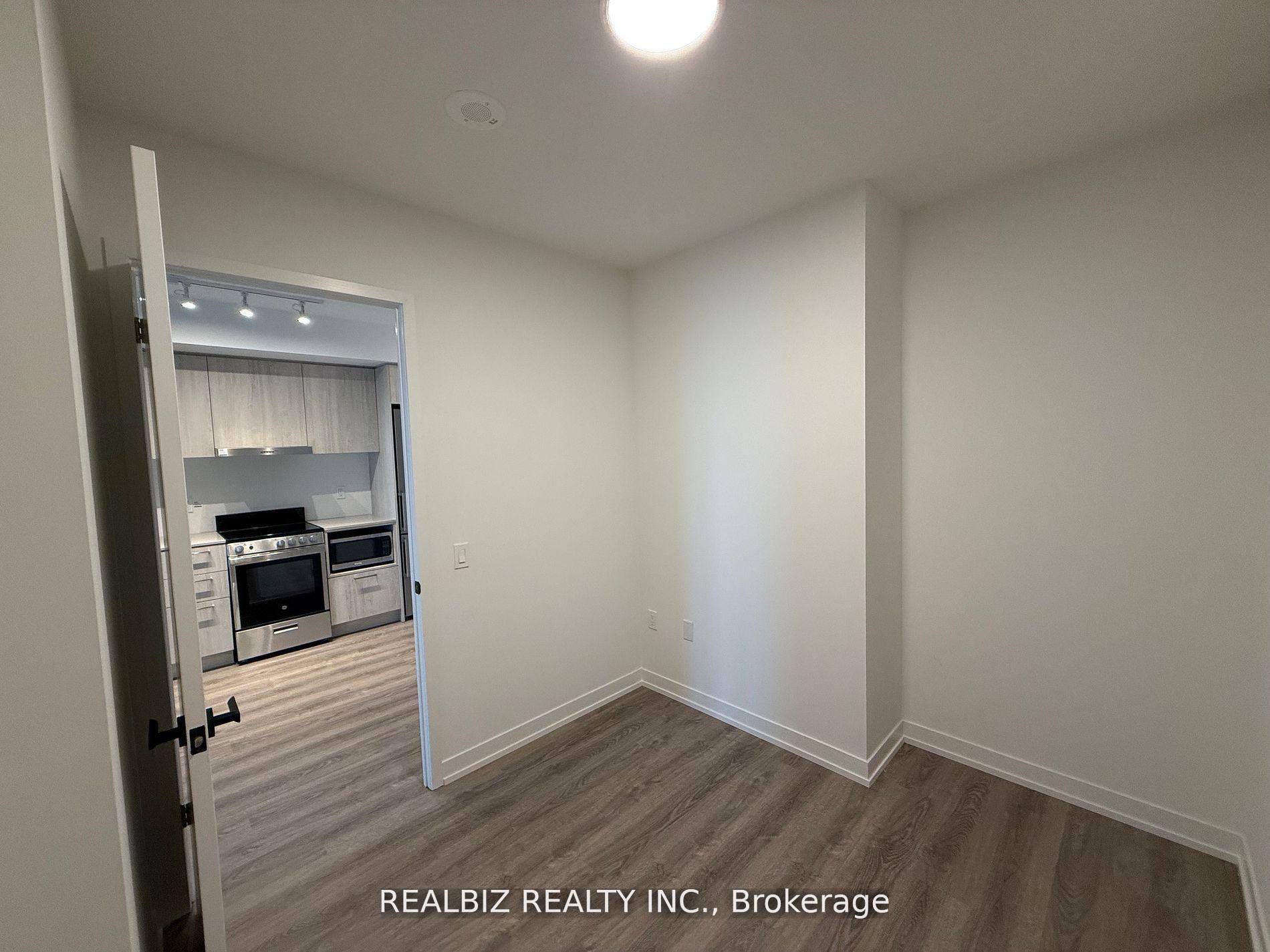 Photo 5 of Unit 5003, 225 Commerce Street, Vaughan, Vaughan Corporate Centre — HOMEH
