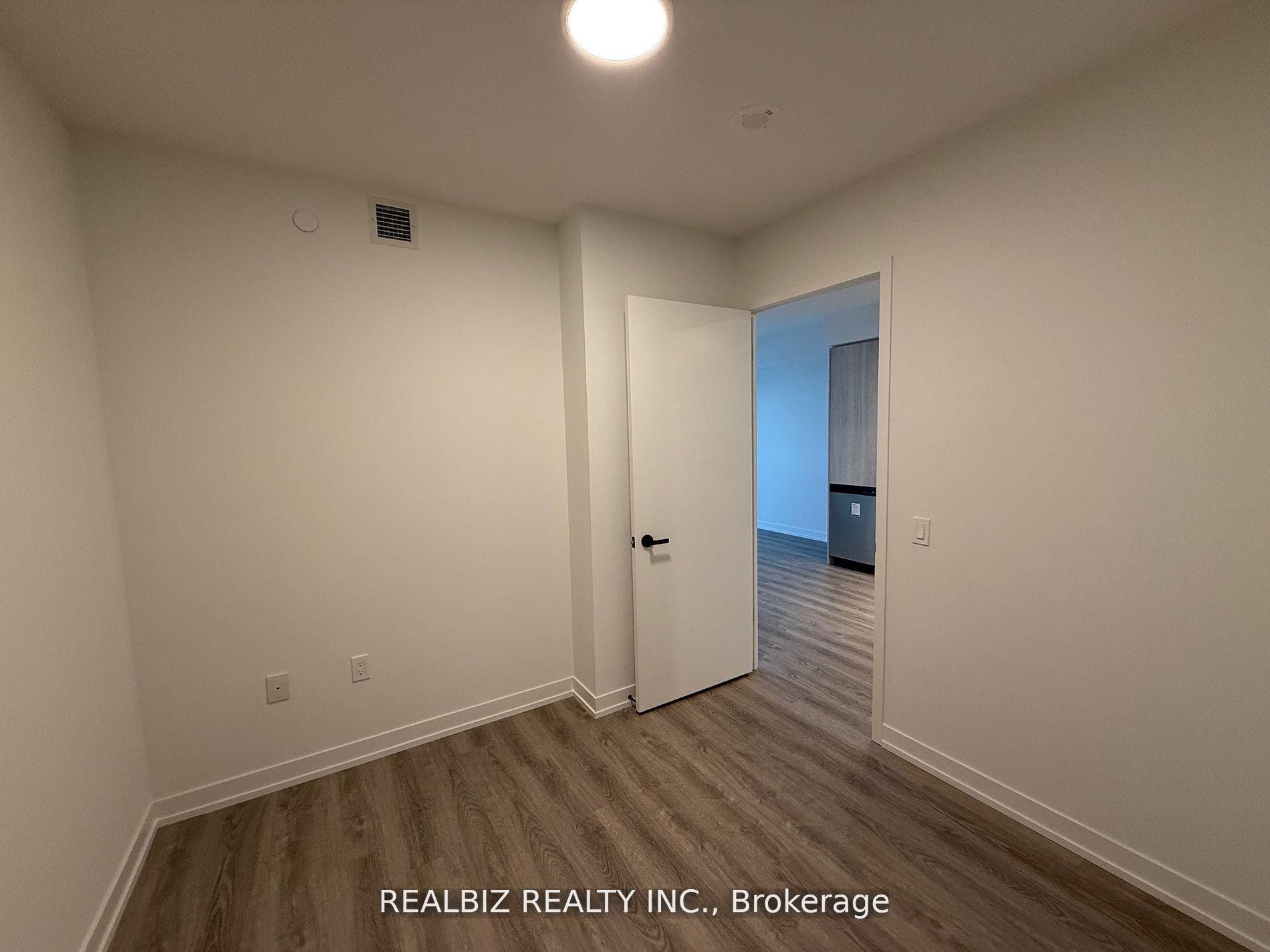 Photo 6 of Unit 5003, 225 Commerce Street, Vaughan, Vaughan Corporate Centre — HOMEH
