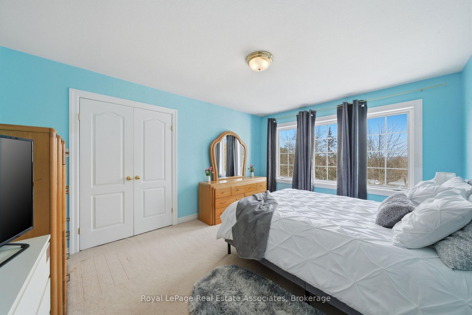 Photo 30 of 86 Ridge Road E, Grimsby, Grimsby Escarpment — HOMEH