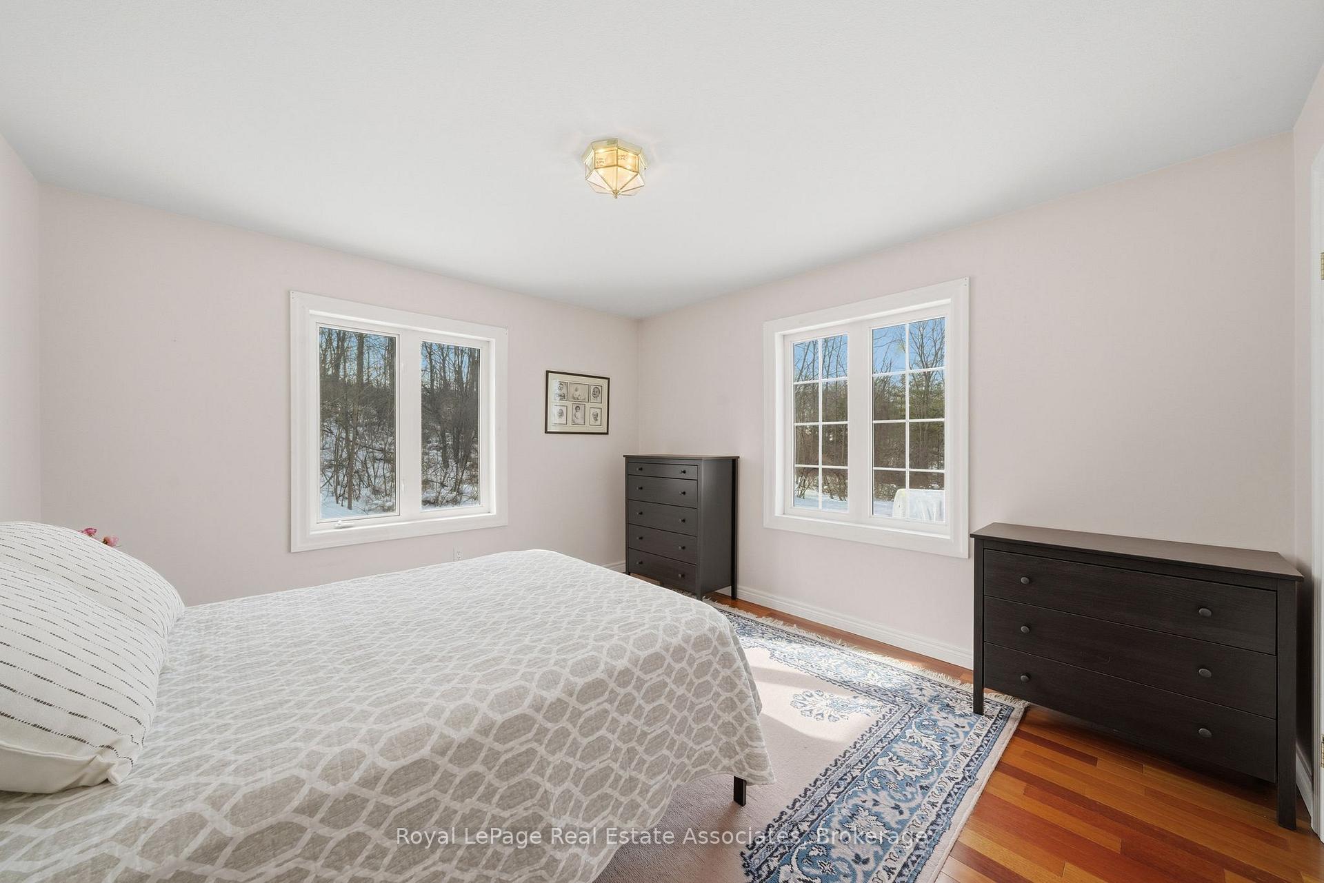 Photo 39 of 86 Ridge Road E, Grimsby, Grimsby Escarpment — HOMEH