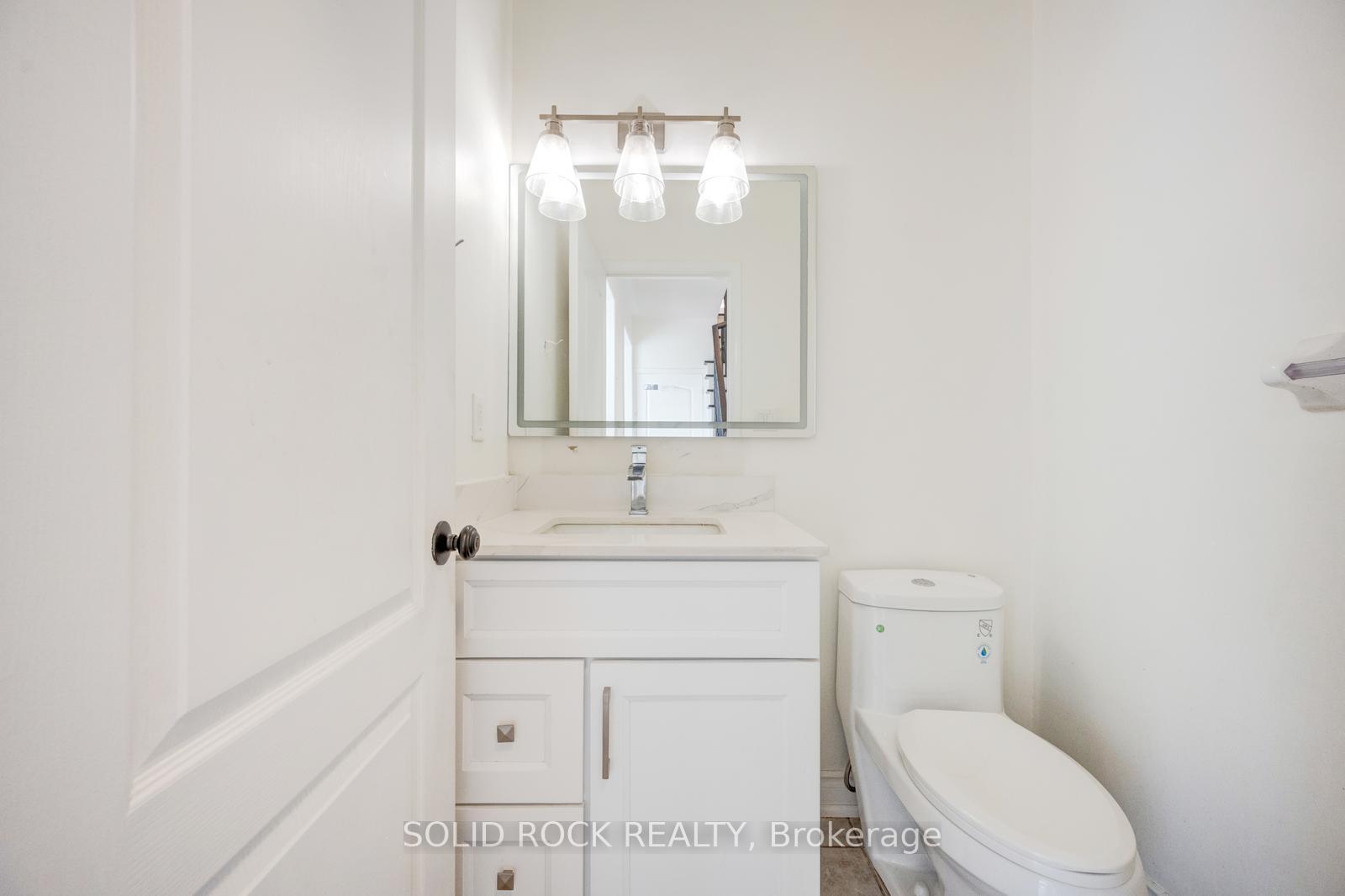 Photo 17 of 8 Gander Crescent, Brampton, Vales of Castlemore — HOMEH