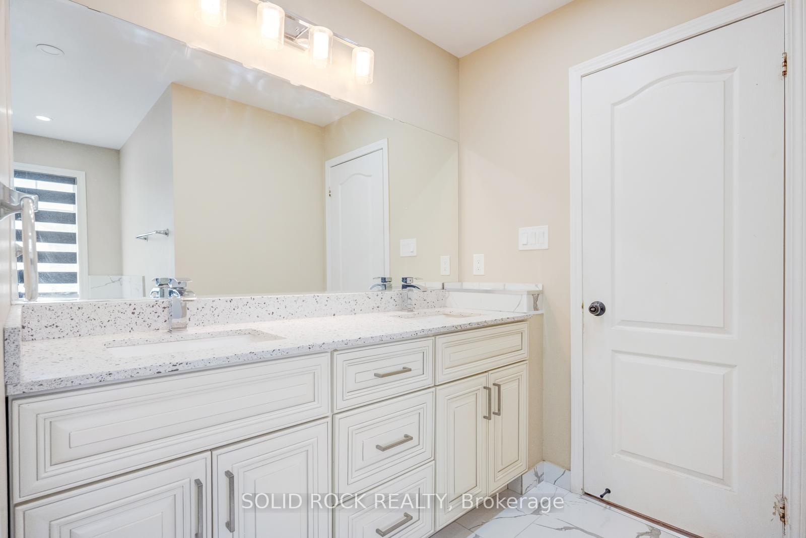 Photo 23 of 8 Gander Crescent, Brampton, Vales of Castlemore — HOMEH