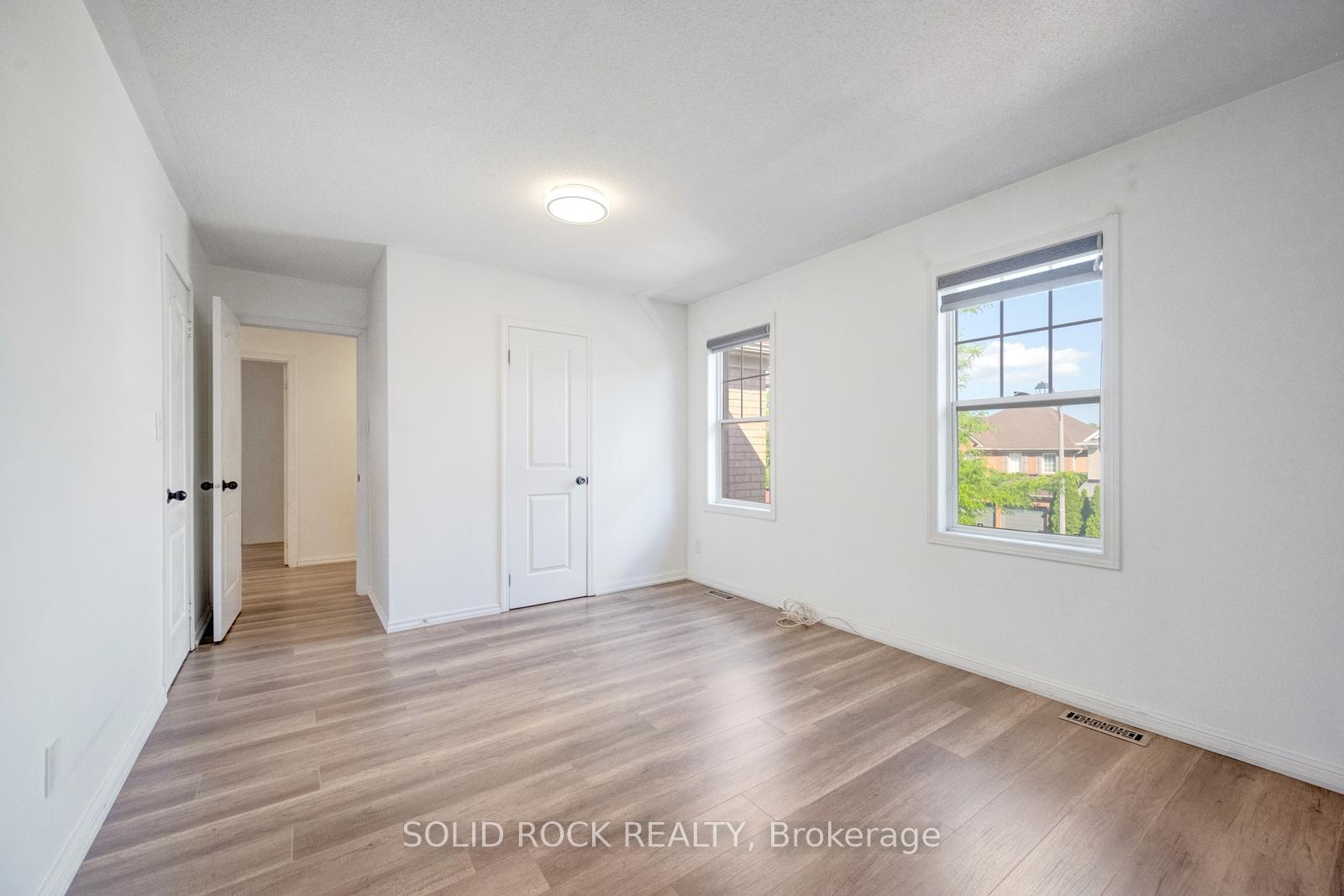 Photo 34 of 8 Gander Crescent, Brampton, Vales of Castlemore — HOMEH