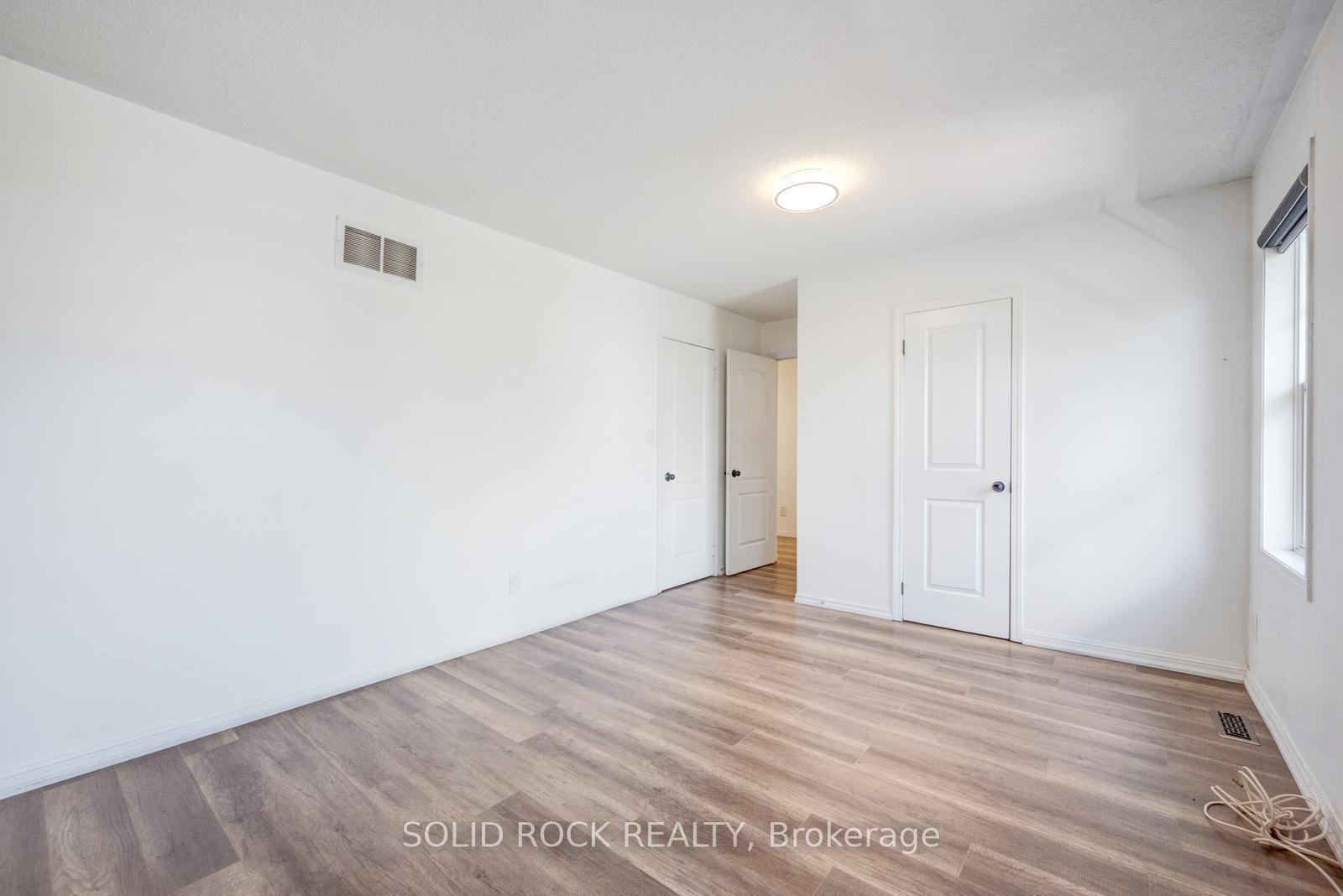 Photo 35 of 8 Gander Crescent, Brampton, Vales of Castlemore — HOMEH