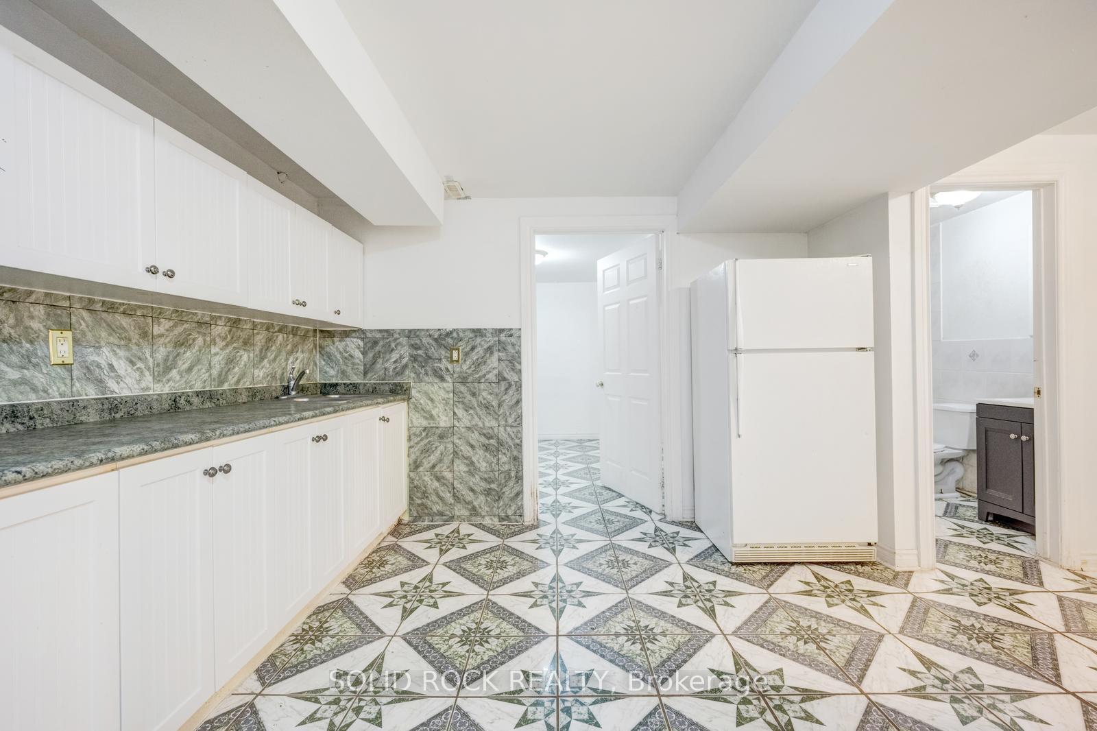 Photo 44 of 8 Gander Crescent, Brampton, Vales of Castlemore — HOMEH