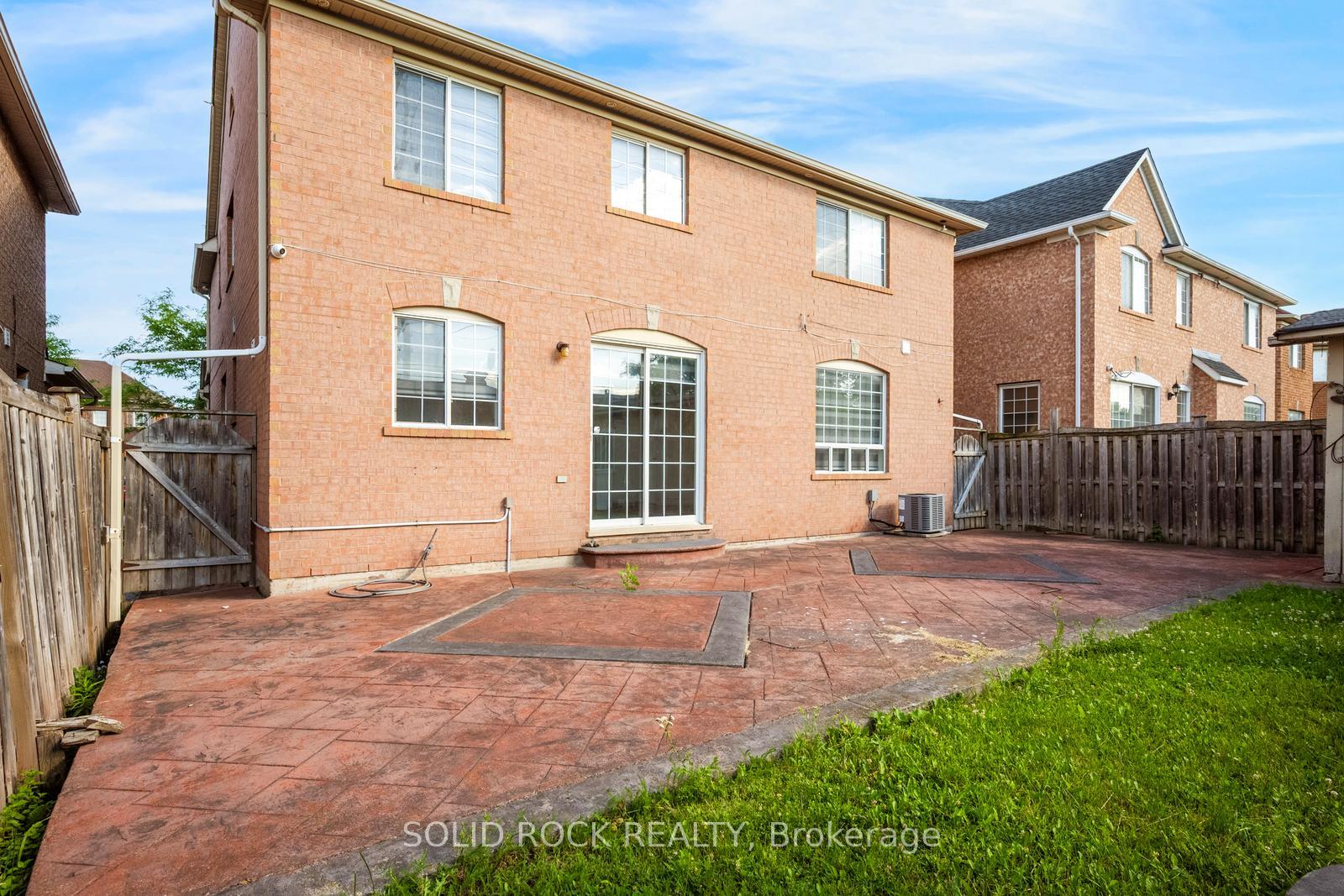 Photo 48 of 8 Gander Crescent, Brampton, Vales of Castlemore — HOMEH