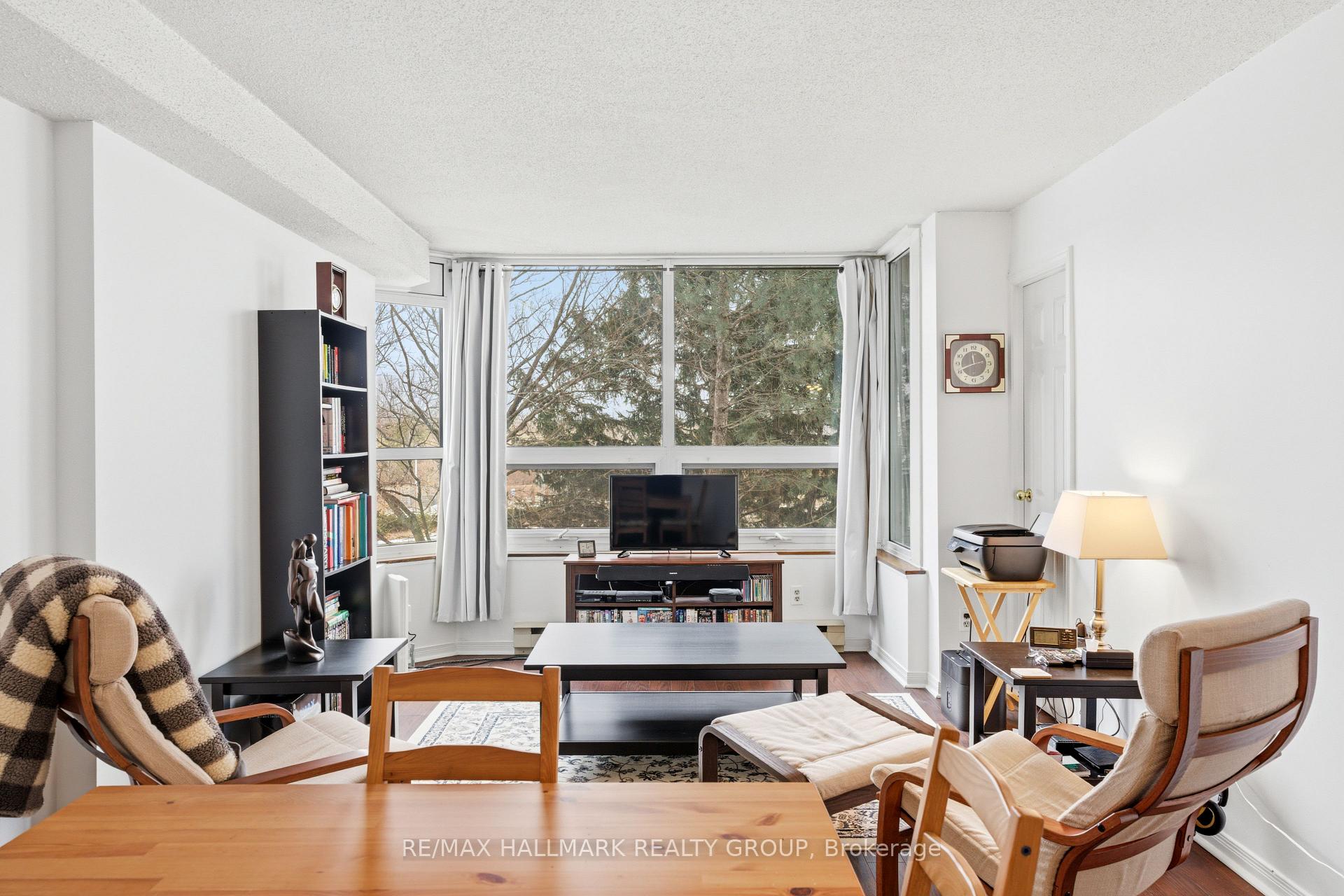 Photo 13 of Unit 202, 1500 Riverside Drive E, Ottawa, Riverview Park — HOMEH