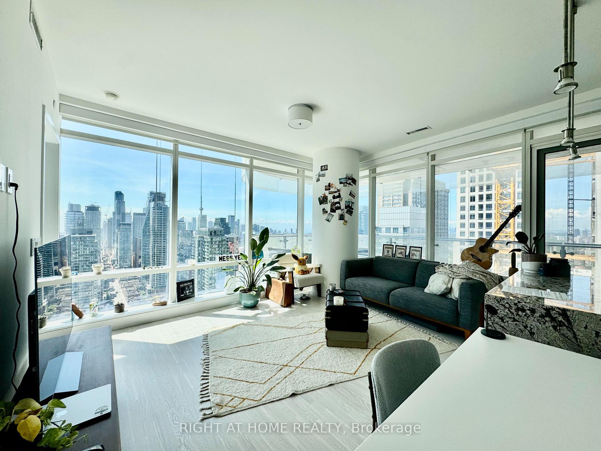 Photo 1 of Unit 3507, 1 Bloor Street E, Toronto, Church-Yonge Corridor — HOMEH