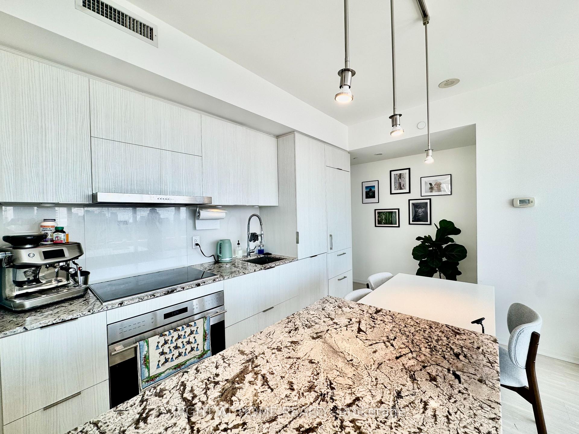 Photo 10 of Unit 3507, 1 Bloor Street E, Toronto, Church-Yonge Corridor — HOMEH