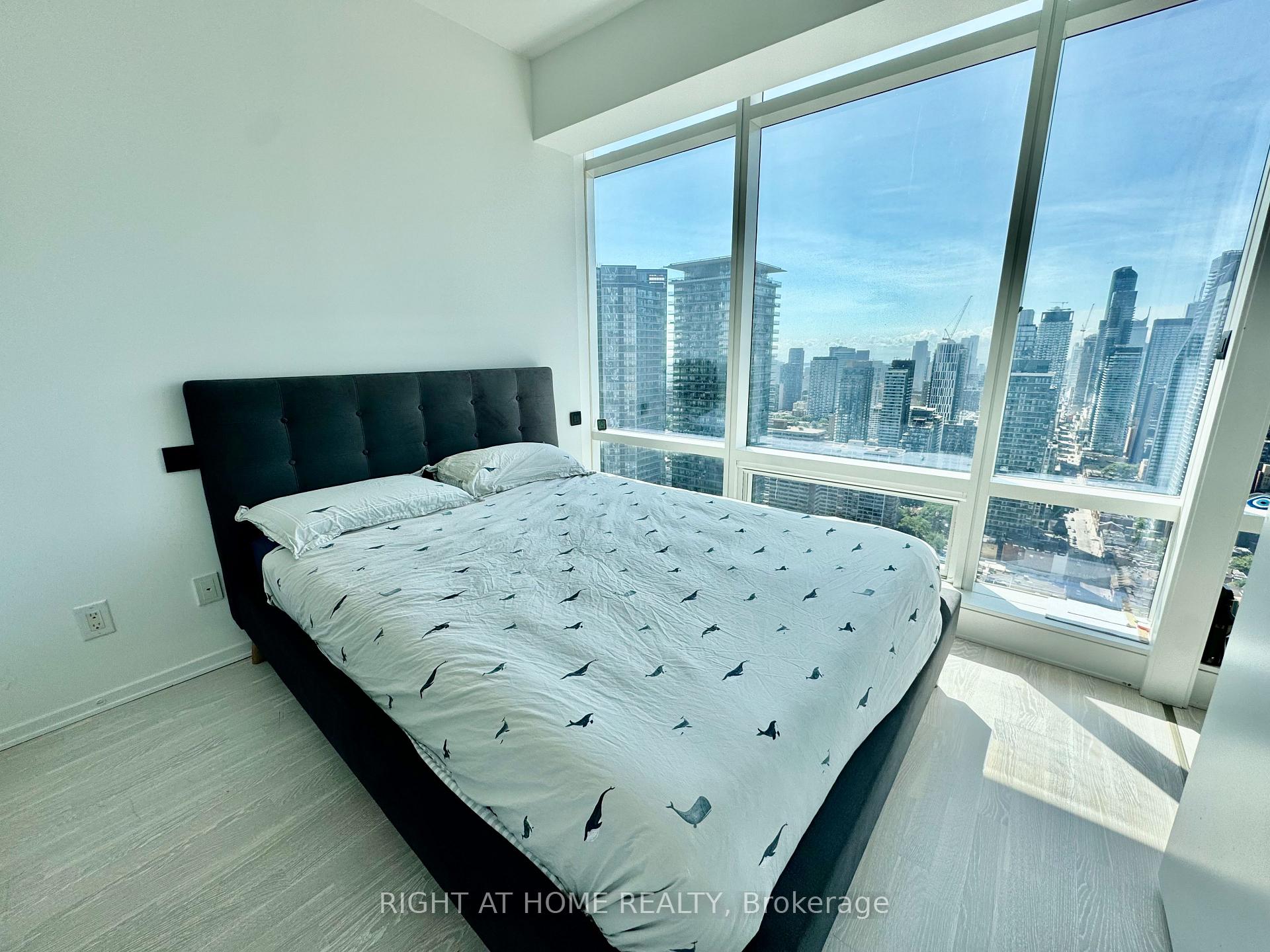 Photo 17 of Unit 3507, 1 Bloor Street E, Toronto, Church-Yonge Corridor — HOMEH
