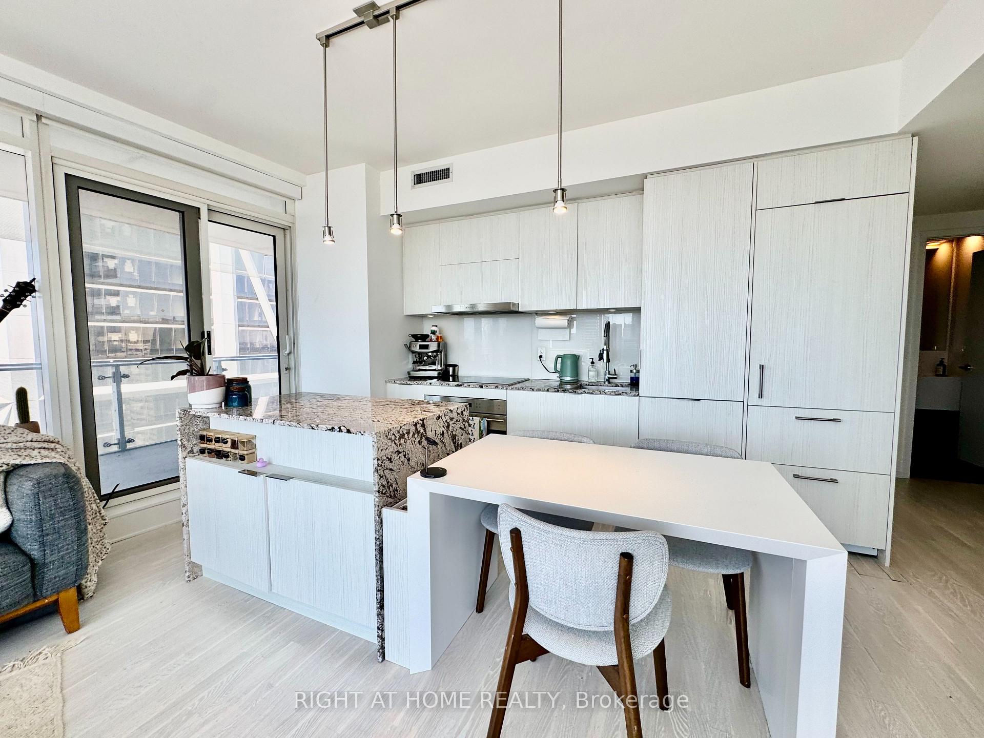 Photo 25 of Unit 3507, 1 Bloor Street E, Toronto, Church-Yonge Corridor — HOMEH