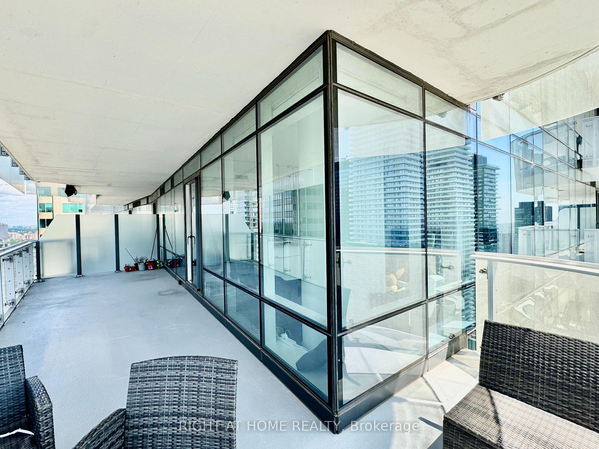 Photo 37 of Unit 3507, 1 Bloor Street E, Toronto, Church-Yonge Corridor — HOMEH