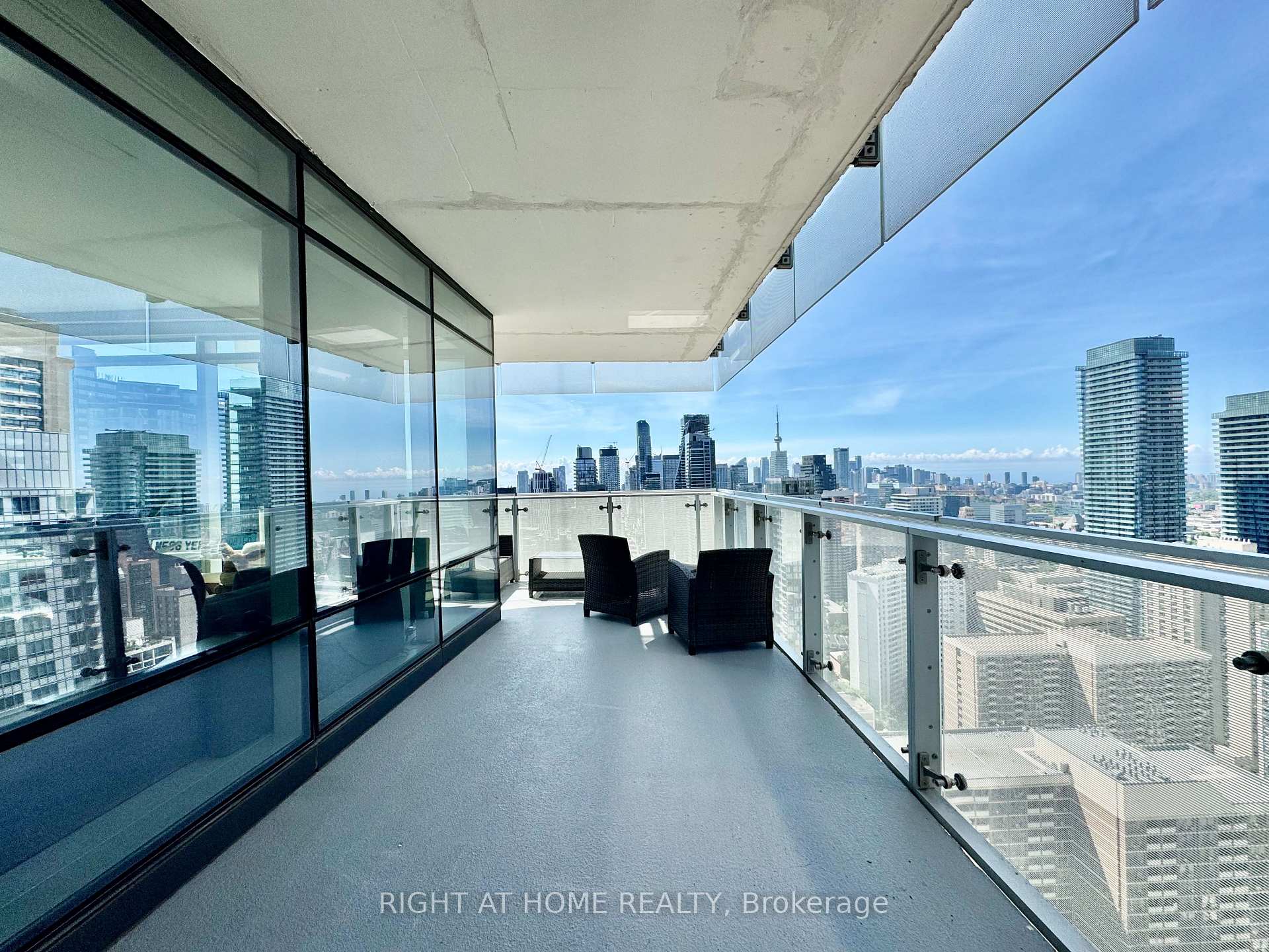 Photo 39 of Unit 3507, 1 Bloor Street E, Toronto, Church-Yonge Corridor — HOMEH
