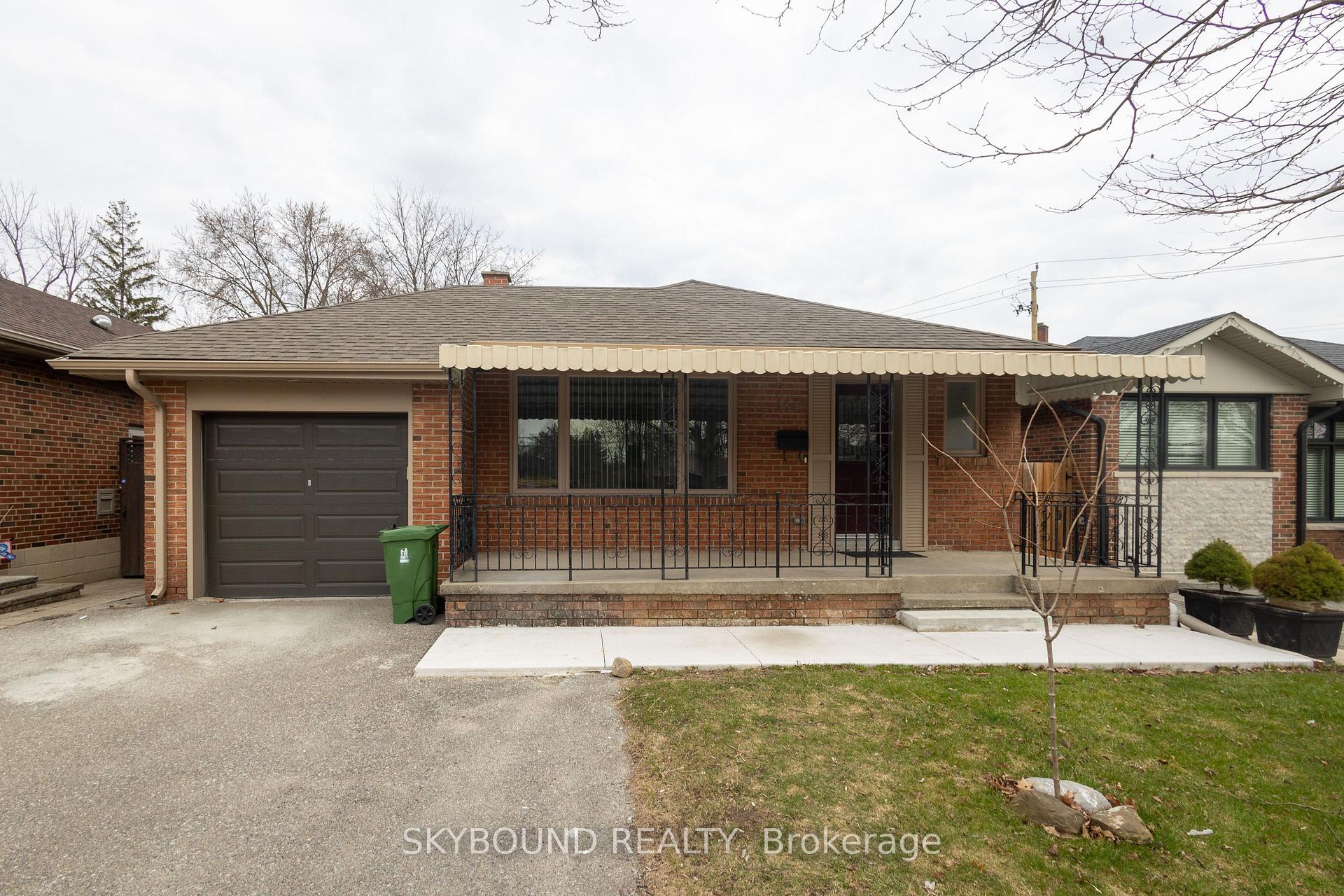 Front of 1343 Islington Avenue