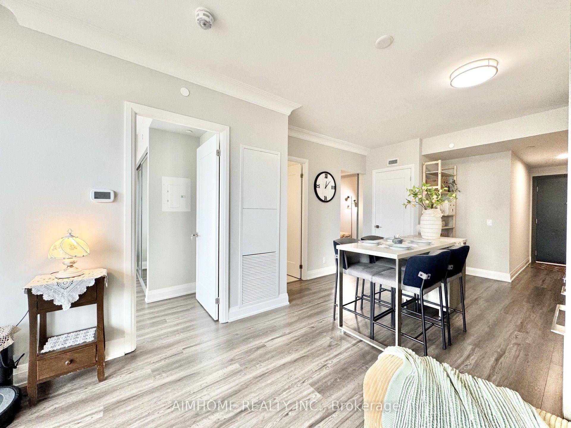 Photo 7 of Unit 2802, 18 Waterwalk Drive, Markham, Unionville — HOMEH
