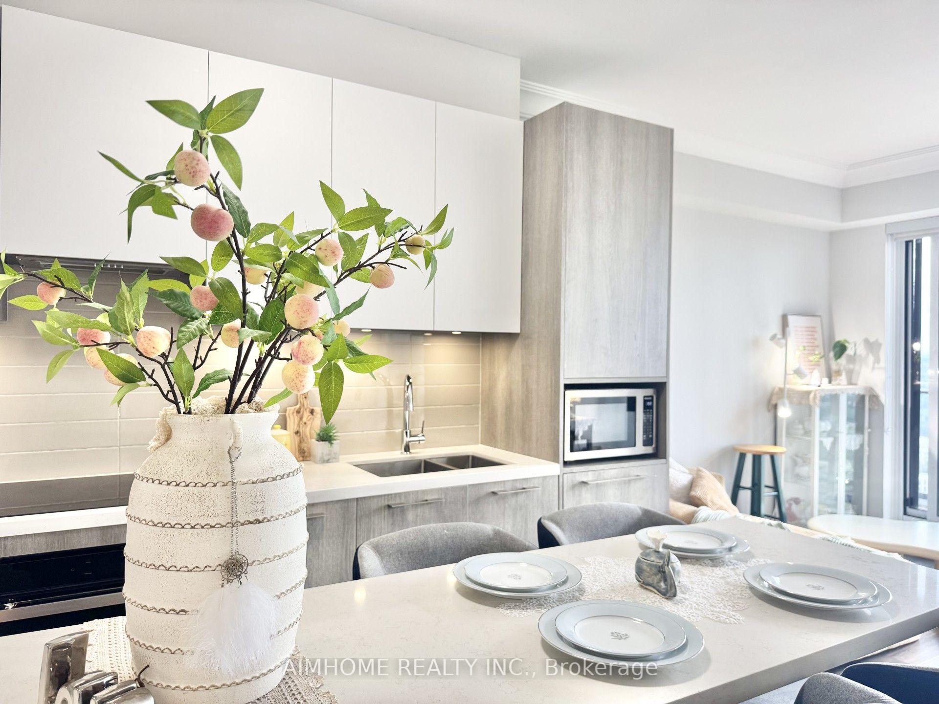 Photo 8 of Unit 2802, 18 Waterwalk Drive, Markham, Unionville — HOMEH