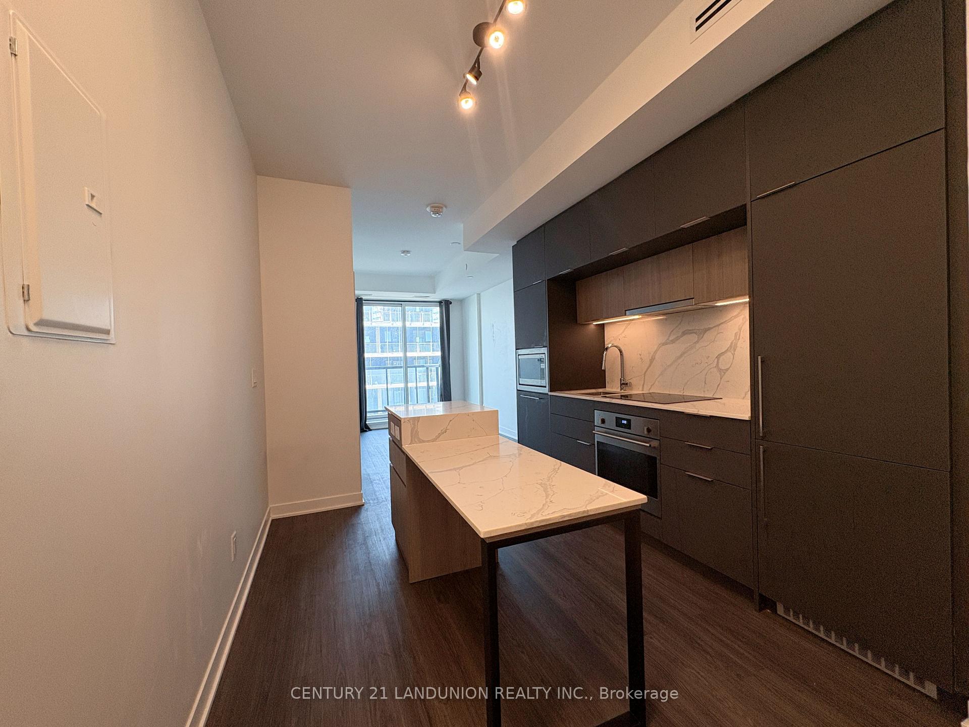 Photo 7 of Unit 1106, 185 Alberta Avenue E, Toronto, Oakwood Village — HOMEH