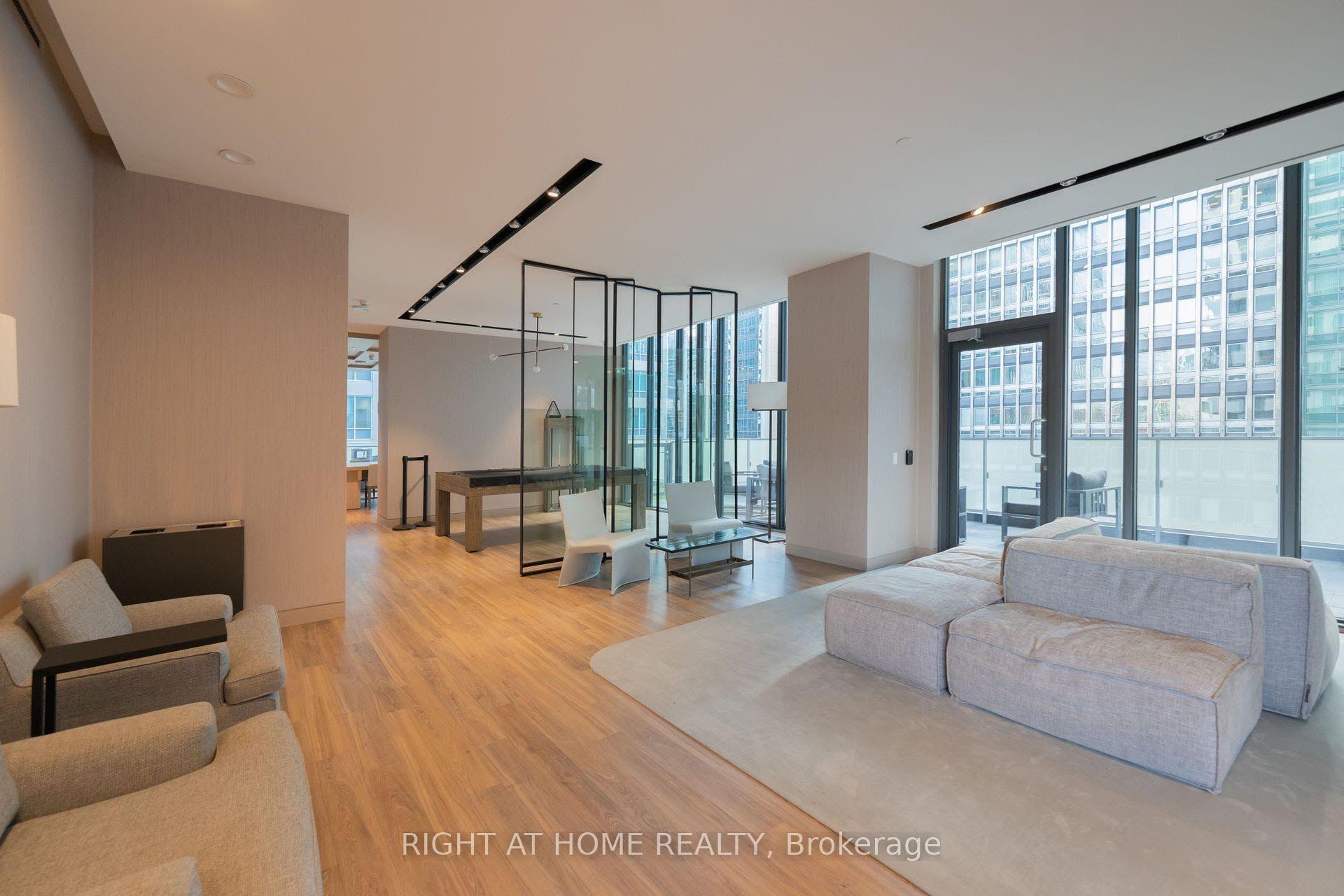 Photo 7 of Unit 715, 25 Richmond Street E, Toronto, Church-Yonge Corridor — HOMEH