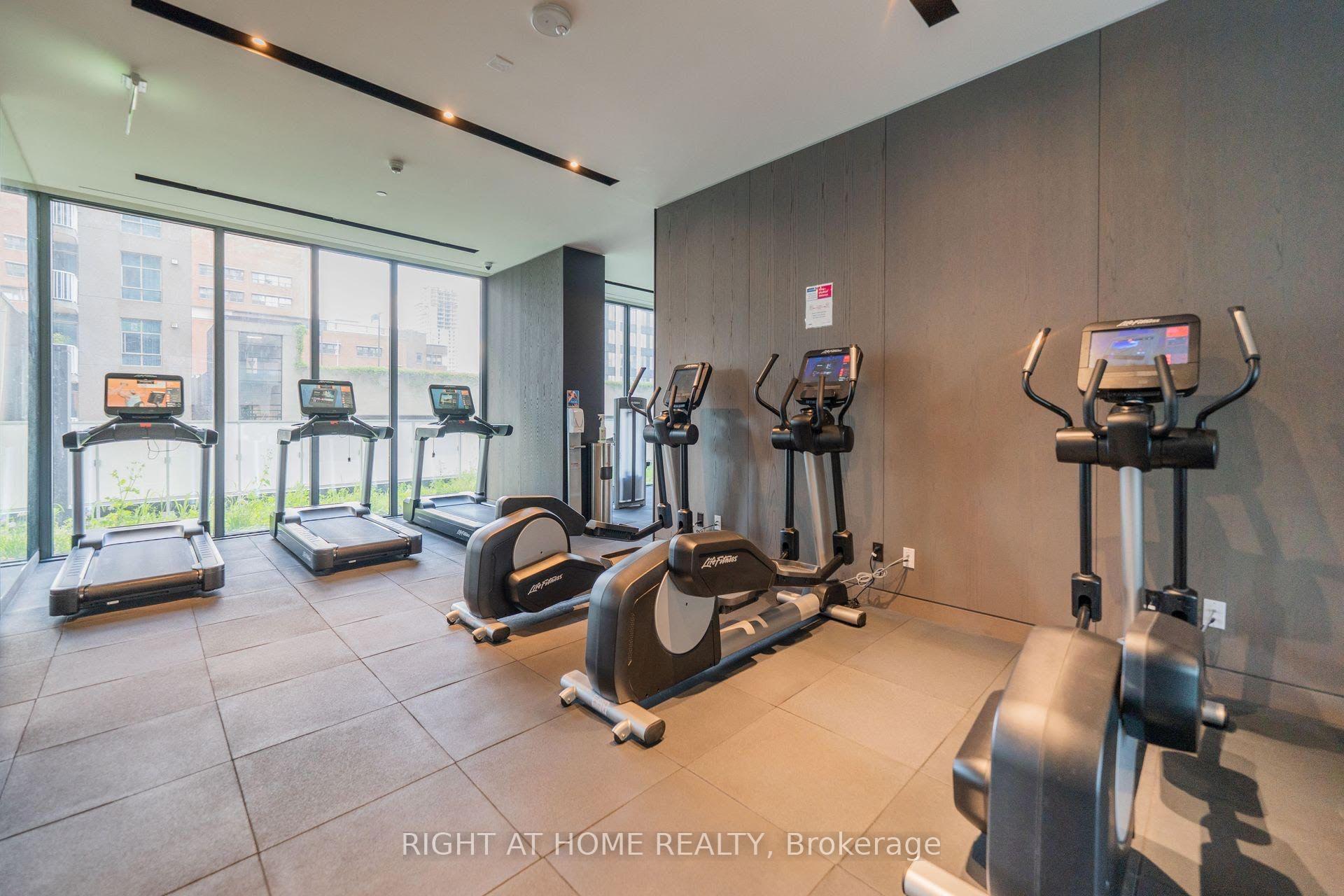 Photo 8 of Unit 715, 25 Richmond Street E, Toronto, Church-Yonge Corridor — HOMEH