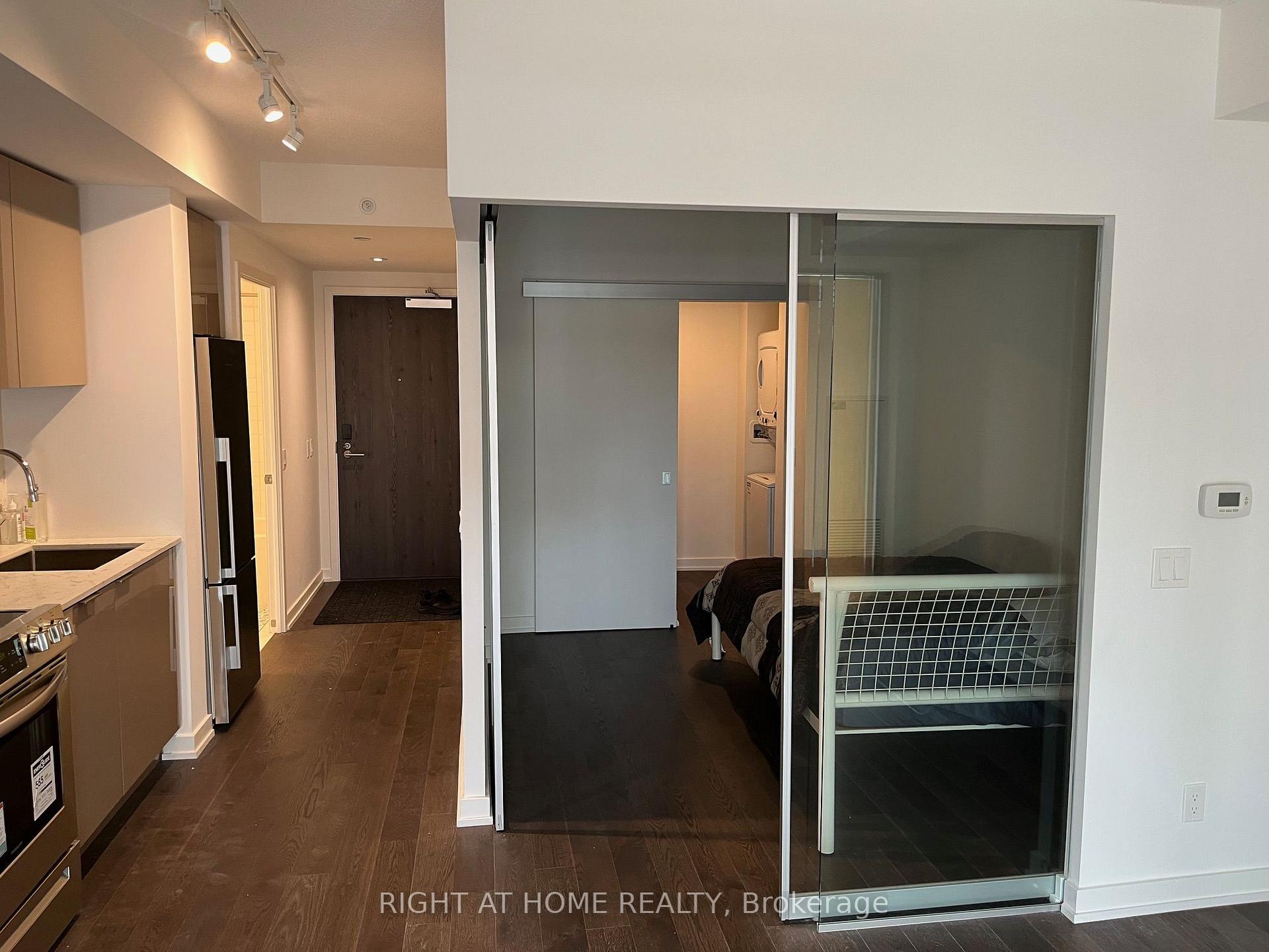 Photo 13 of Unit 715, 25 Richmond Street E, Toronto, Church-Yonge Corridor — HOMEH