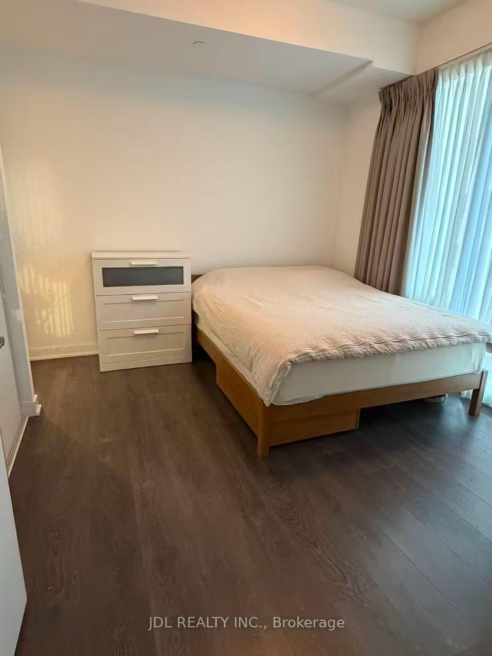 Photo 6 of Unit 905, 125 Blue Jays Way, Toronto, Waterfront Communities — HOMEH