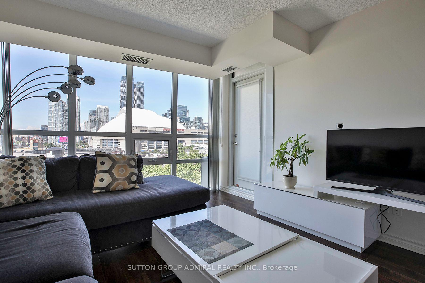 Photo 9 of Unit 1017, 25 Lower Simcoe Street, Toronto, Waterfront Communities — HOMEH