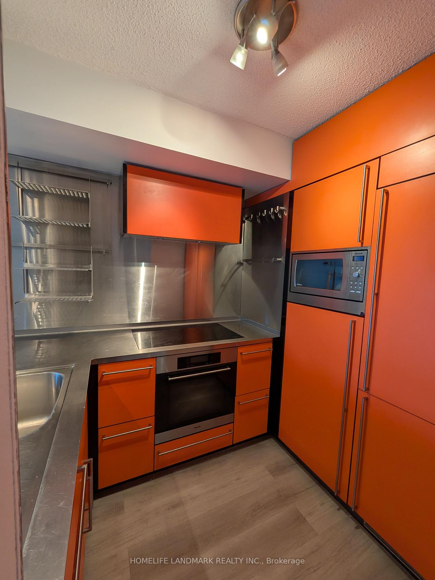 Photo 3 of Unit 805, 92 King Street E, Toronto, Church-Yonge Corridor — HOMEH