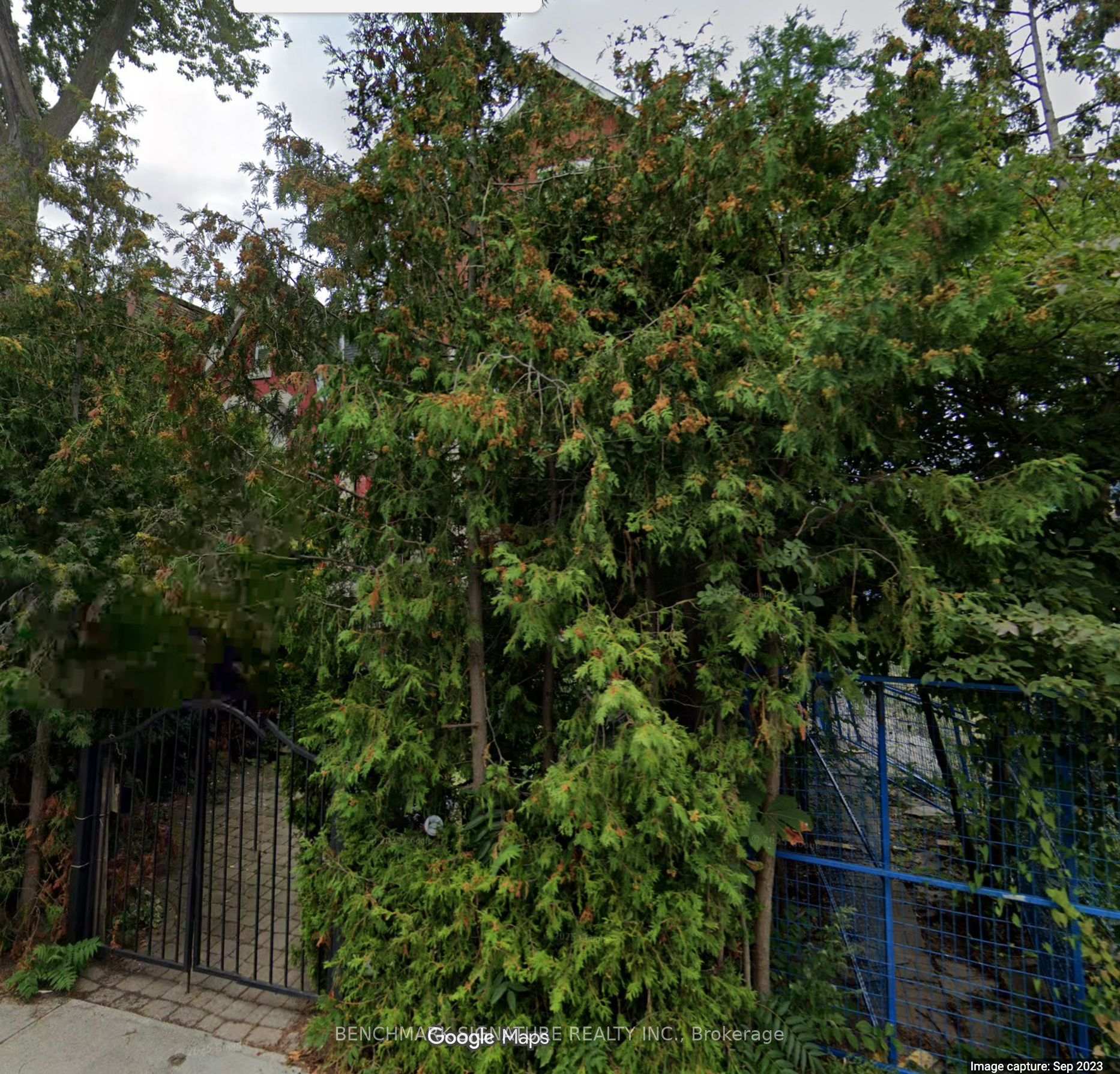 Photo 1 of 30 Grange Avenue, Toronto, Kensington-Chinatown — HOMEH