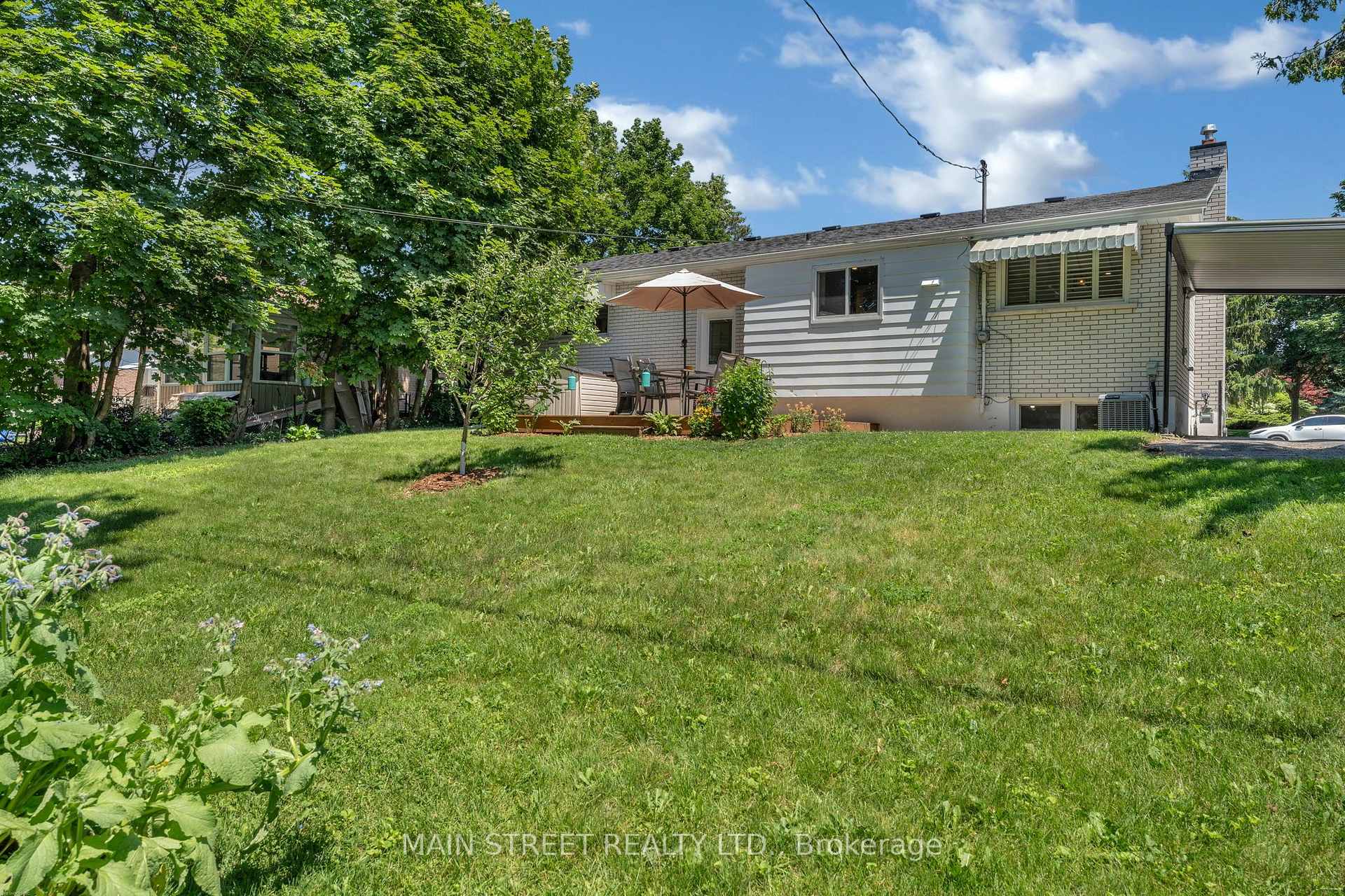 Photo 42 of 737 Downing Street, Kingston, South of Taylor-Kidd Blvd — HOMEH