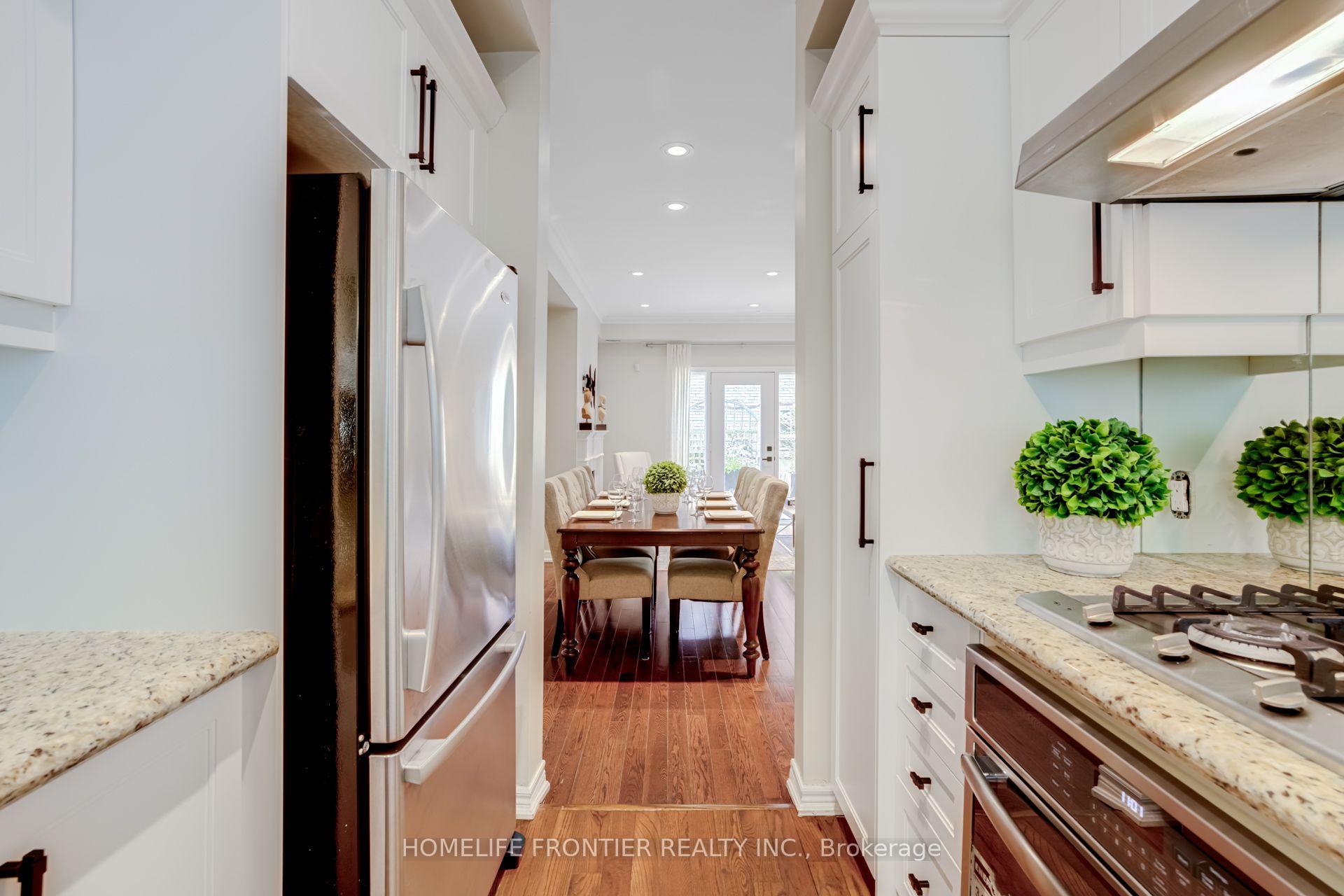 Photo 9 of Unit 4, 22 Balmoral Avenue, Toronto, Yonge-St. Clair — HOMEH