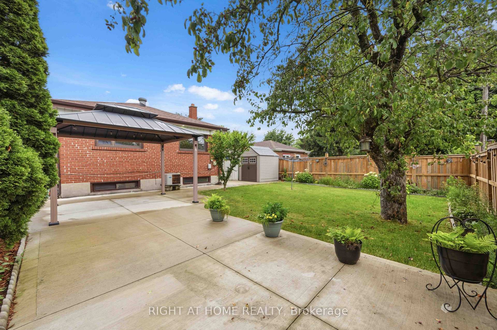 Photo 45 of 8 Grassington Crescent, Scarborough, Woburn — HOMEH