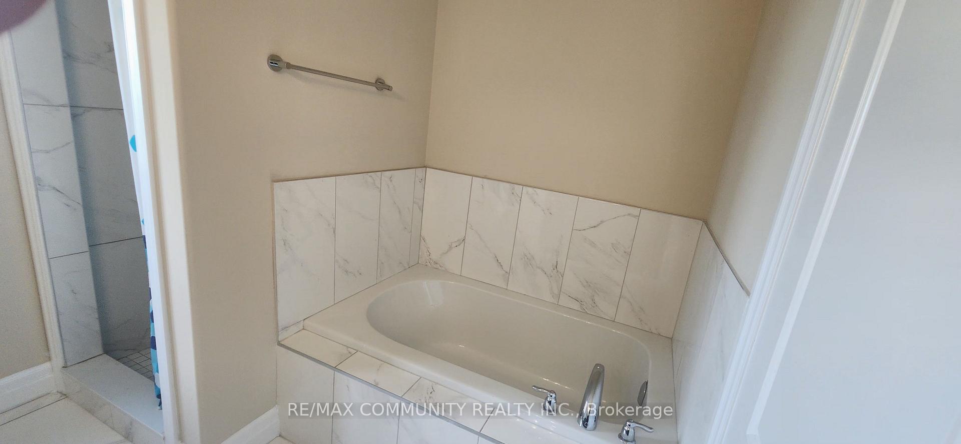 Photo 21 of 18 Morris Street, Brant, Paris — HOMEH