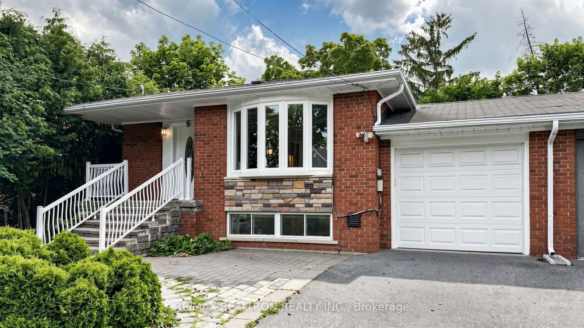 Photo 3 of 6 Albert Street, Markham, Old Markham Village — HOMEH
