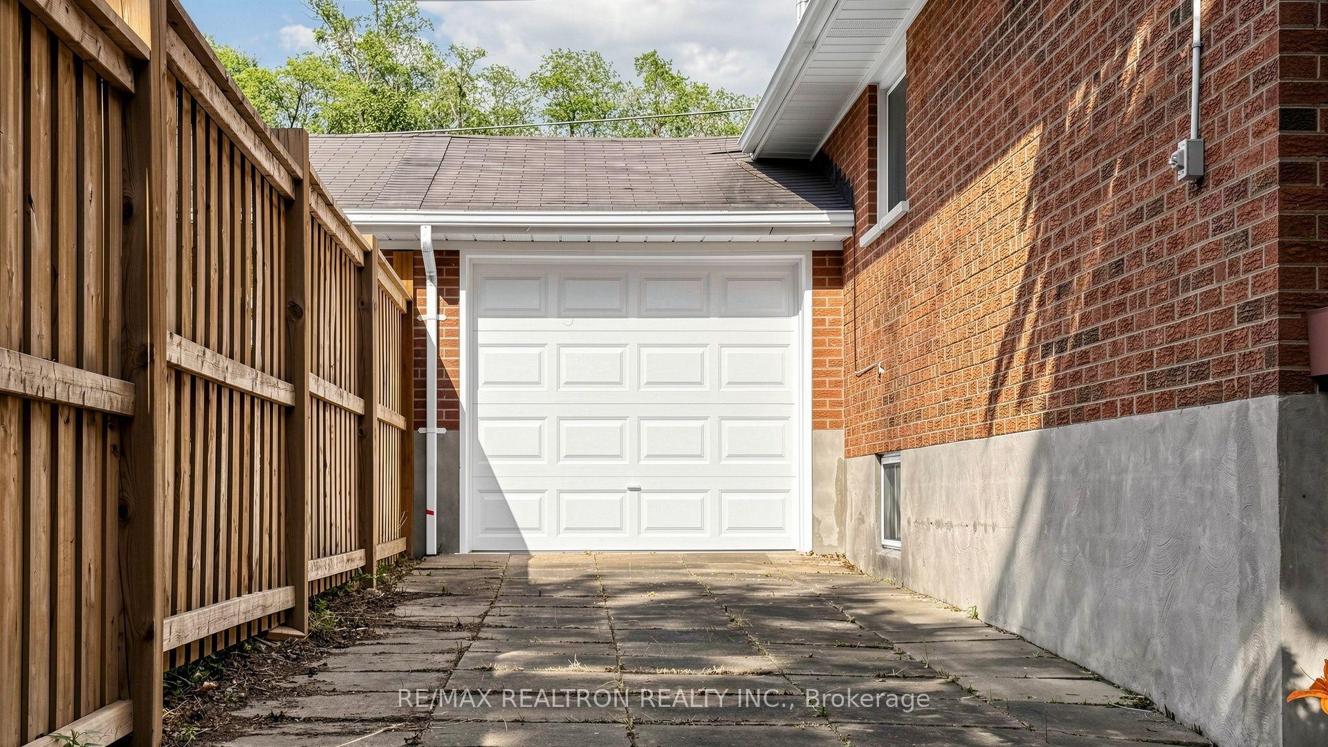 Photo 31 of 6 Albert Street, Markham, Old Markham Village — HOMEH