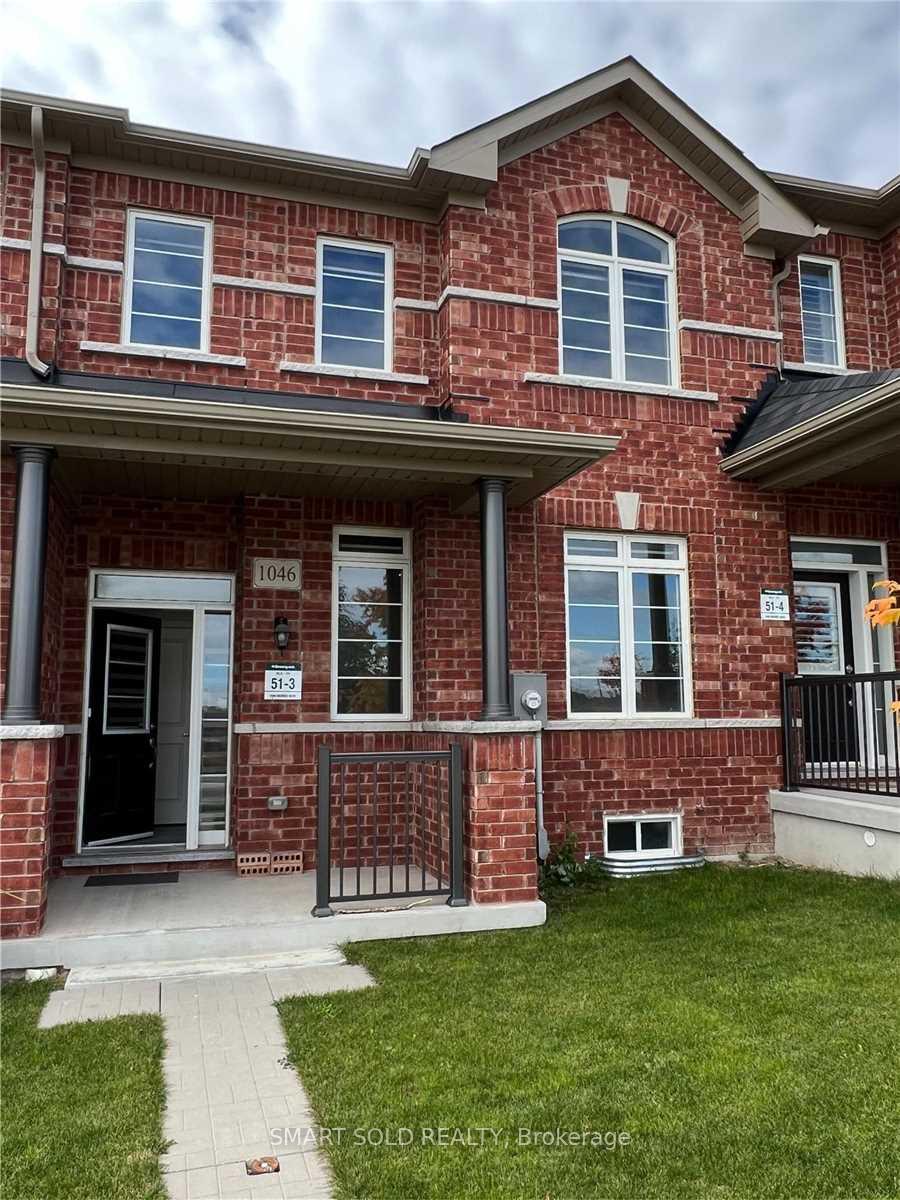 Photo 2 of 1046 Murrell Boulevard, East Gwillimbury, Sharon — HOMEH