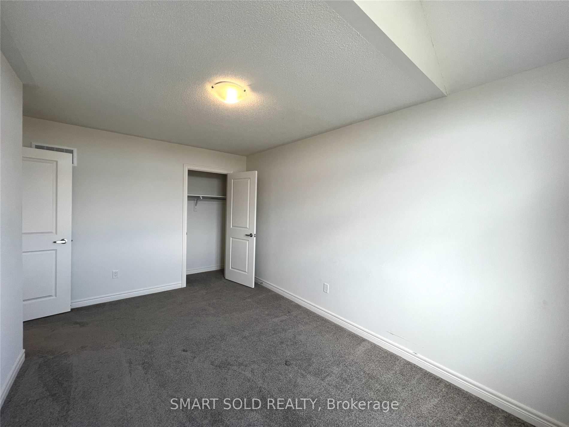 Photo 25 of 1046 Murrell Boulevard, East Gwillimbury, Sharon — HOMEH