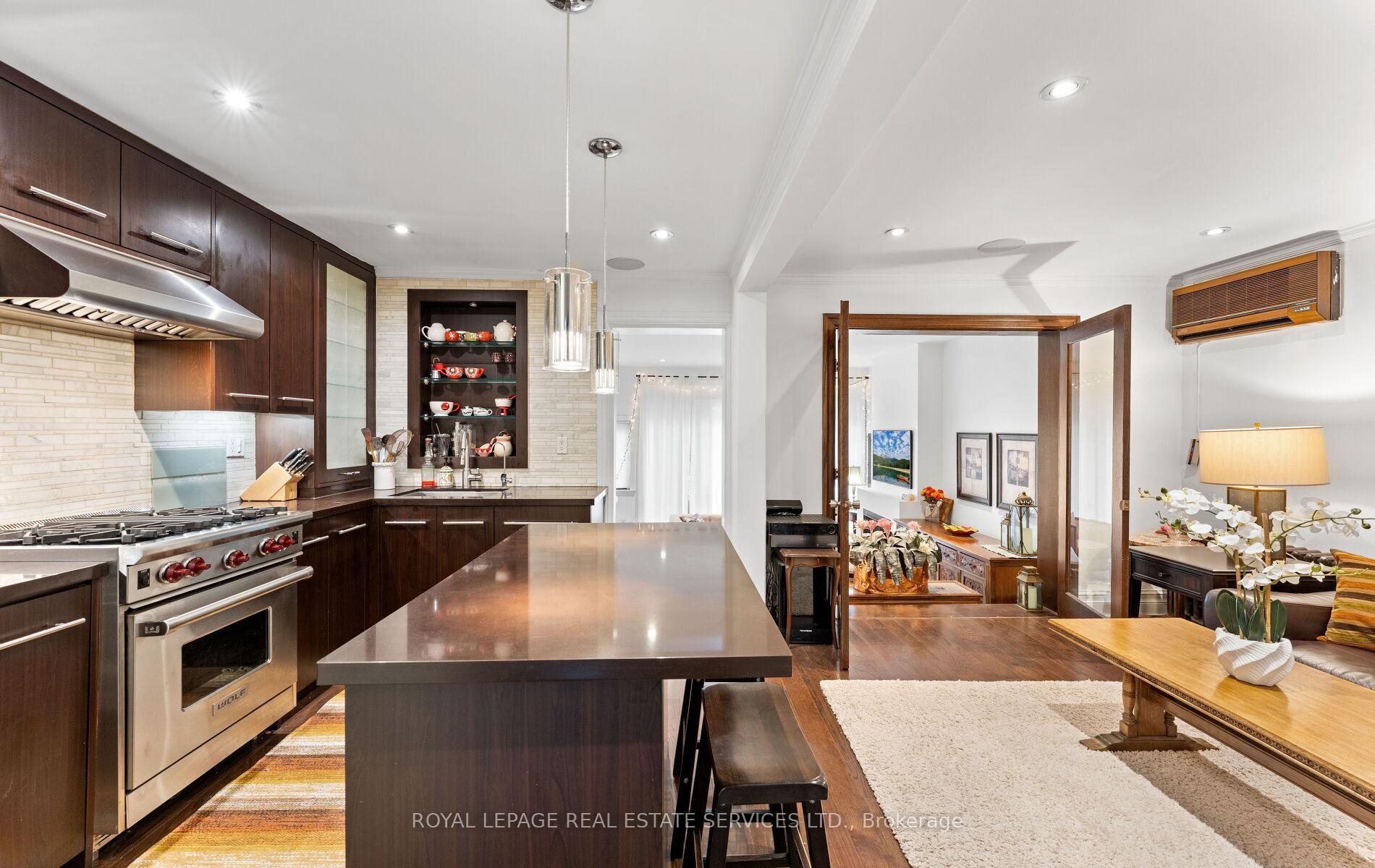 Photo 12 of 24 Mann Avenue, Toronto, Mount Pleasant East — HOMEH