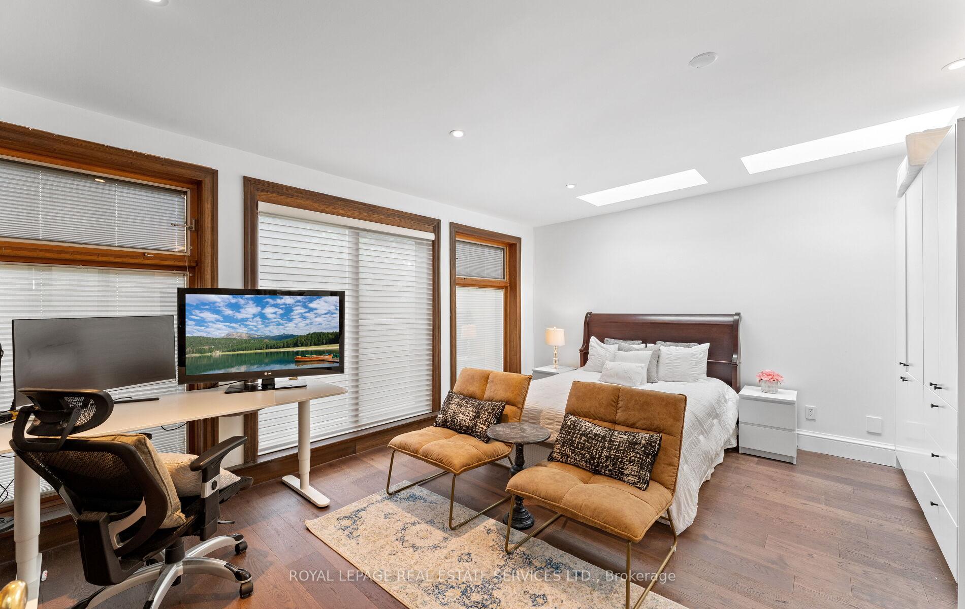 Photo 24 of 24 Mann Avenue, Toronto, Mount Pleasant East — HOMEH