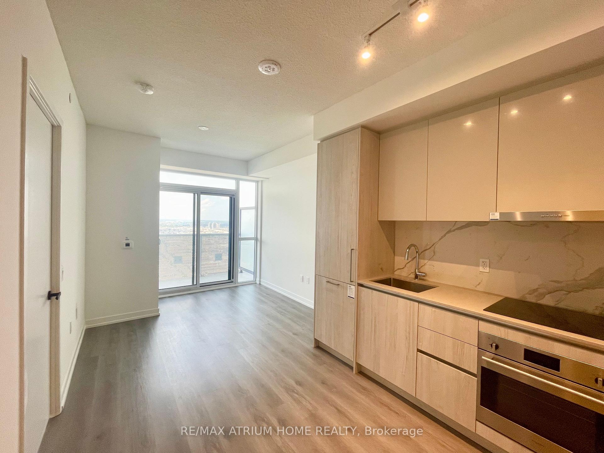 Photo 8 of Unit 5710, 225 Commerce Street, Vaughan, Vaughan Corporate Centre — HOMEH