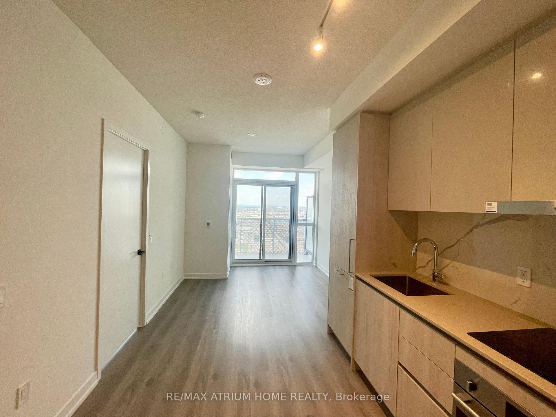 Photo 10 of Unit 5710, 225 Commerce Street, Vaughan, Vaughan Corporate Centre — HOMEH